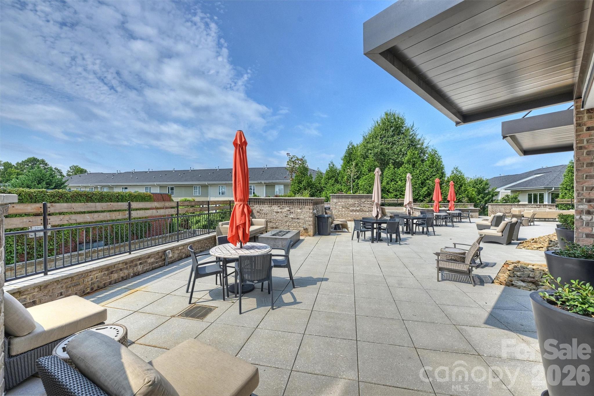 3630 N Davidson Street Unit: 2201