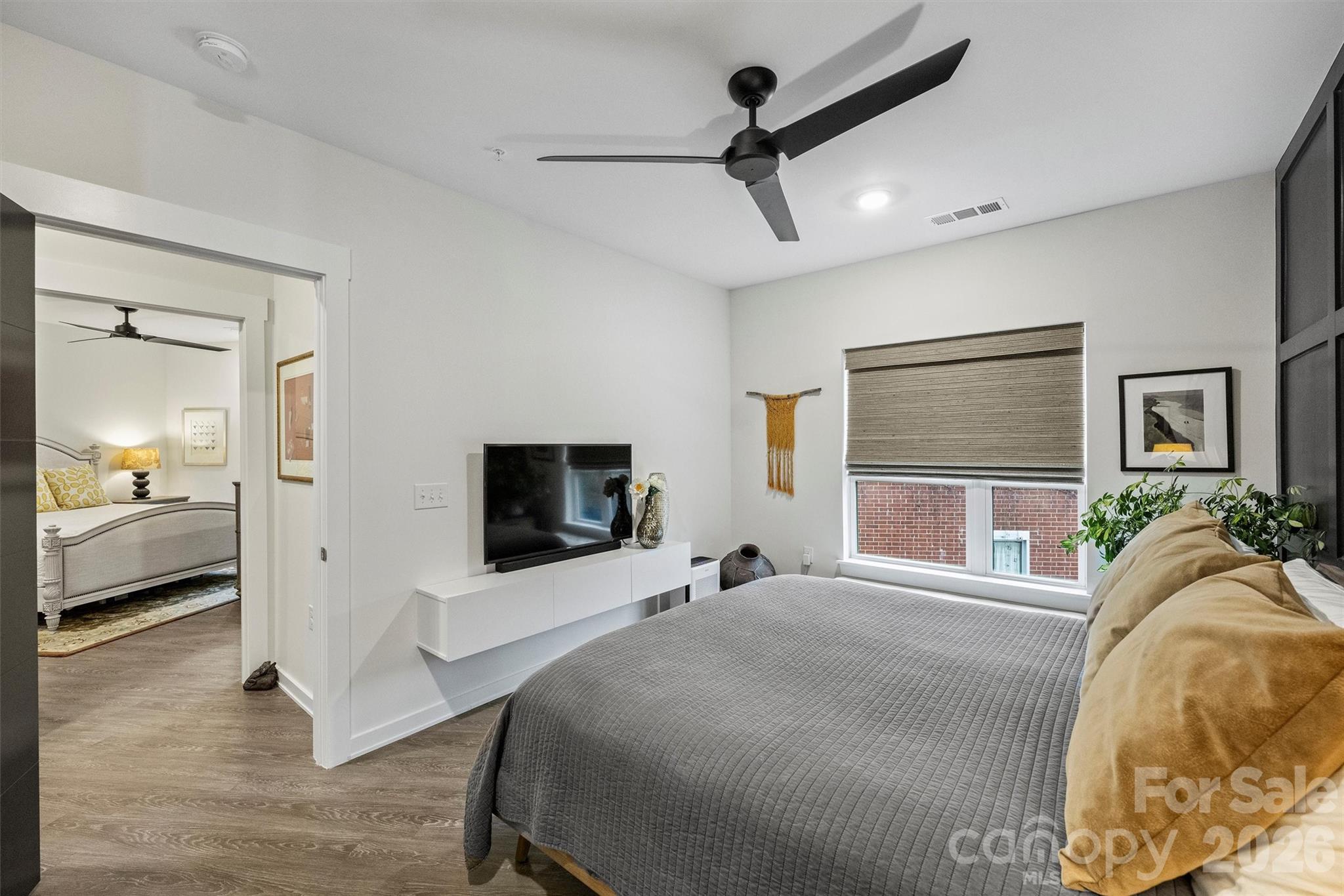 3630 N Davidson Street Unit: 2201