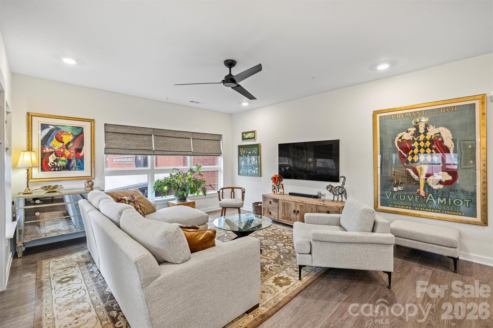 3630 N Davidson Street Unit: 2201