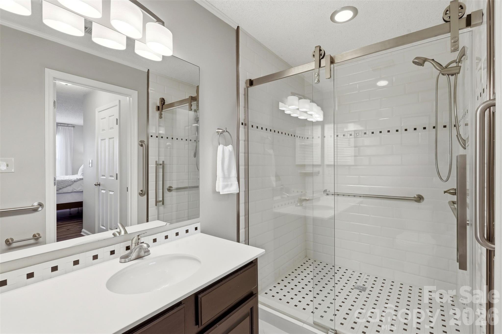 5007 Sharon Road Unit: P