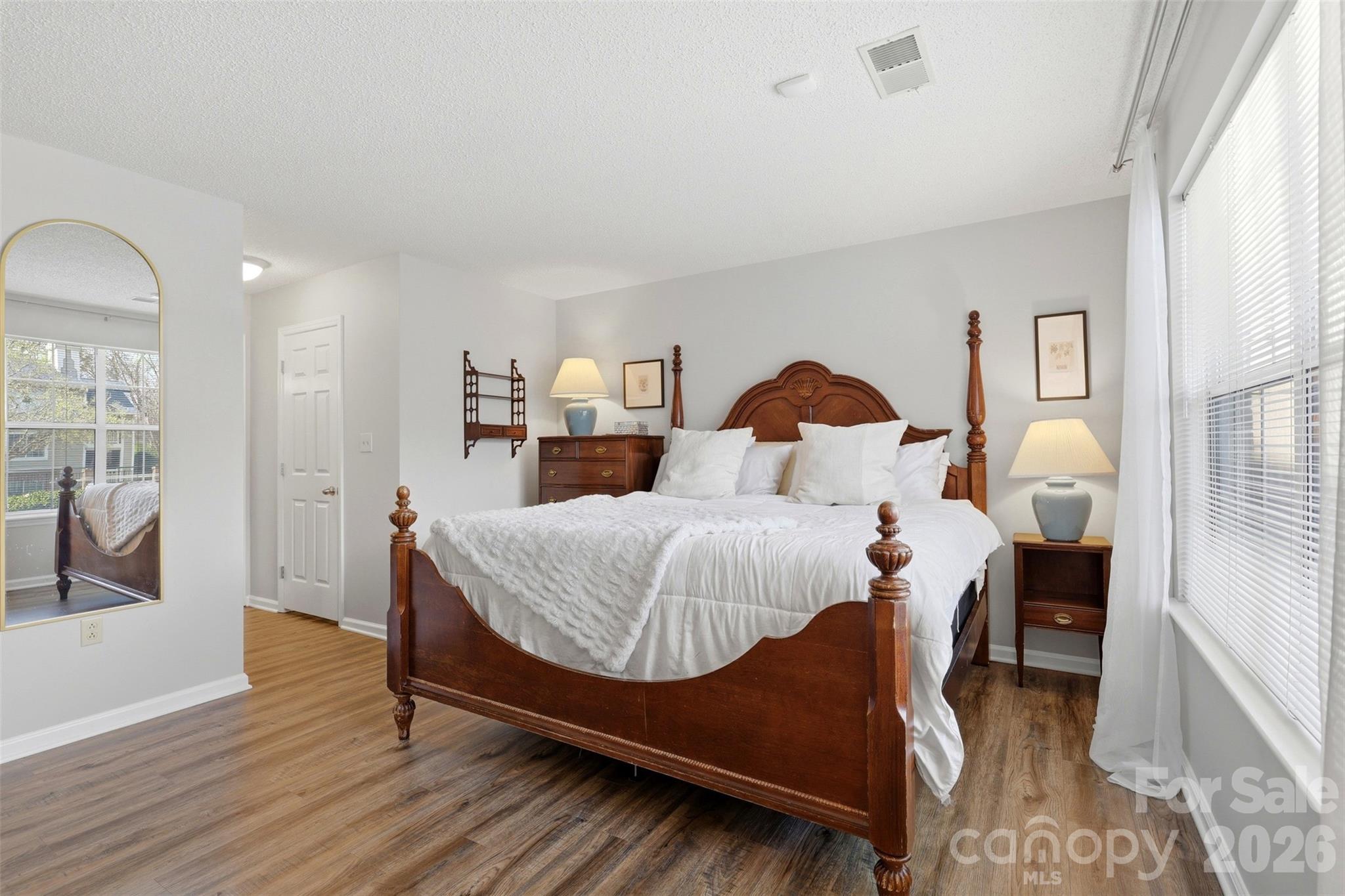 5007 Sharon Road Unit: P