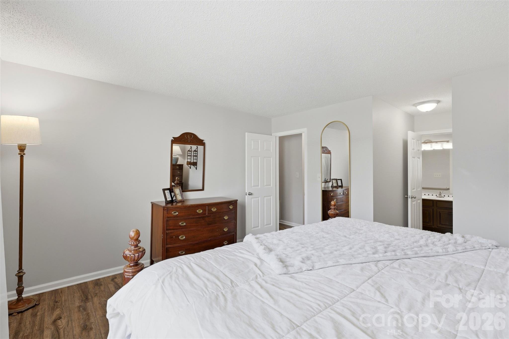 5007 Sharon Road Unit: P