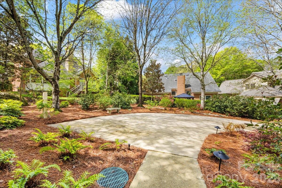 10410 Newberry Park Lane