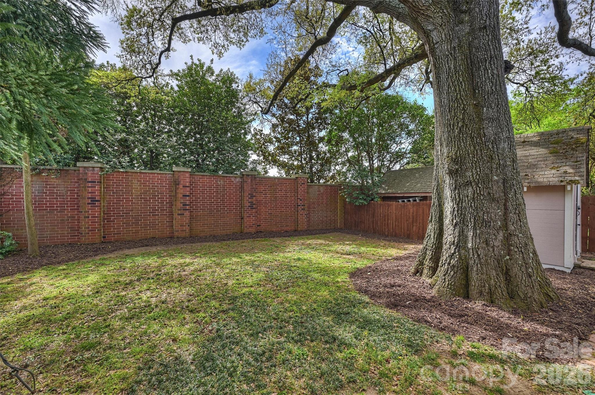 712 Sunnyside Avenue