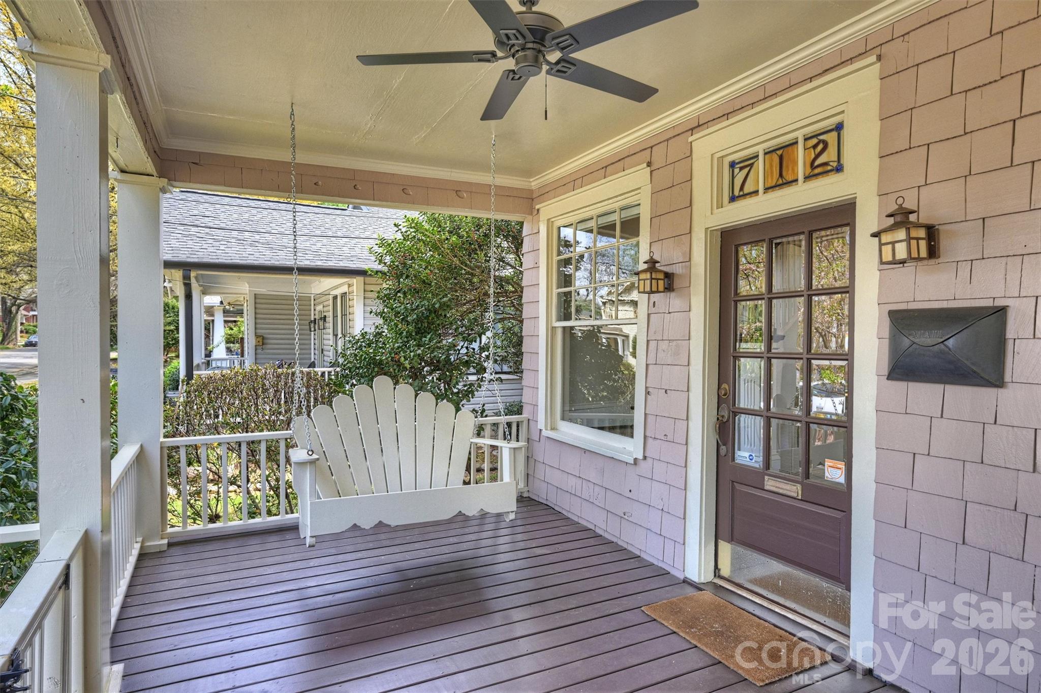 712 Sunnyside Avenue