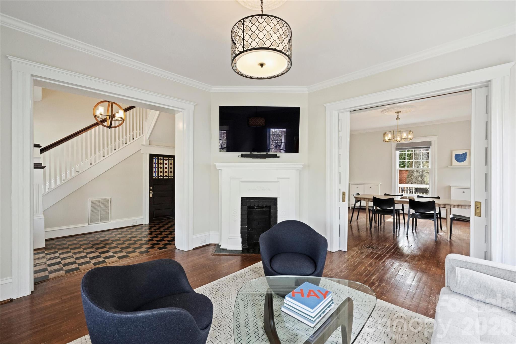 712 Sunnyside Avenue