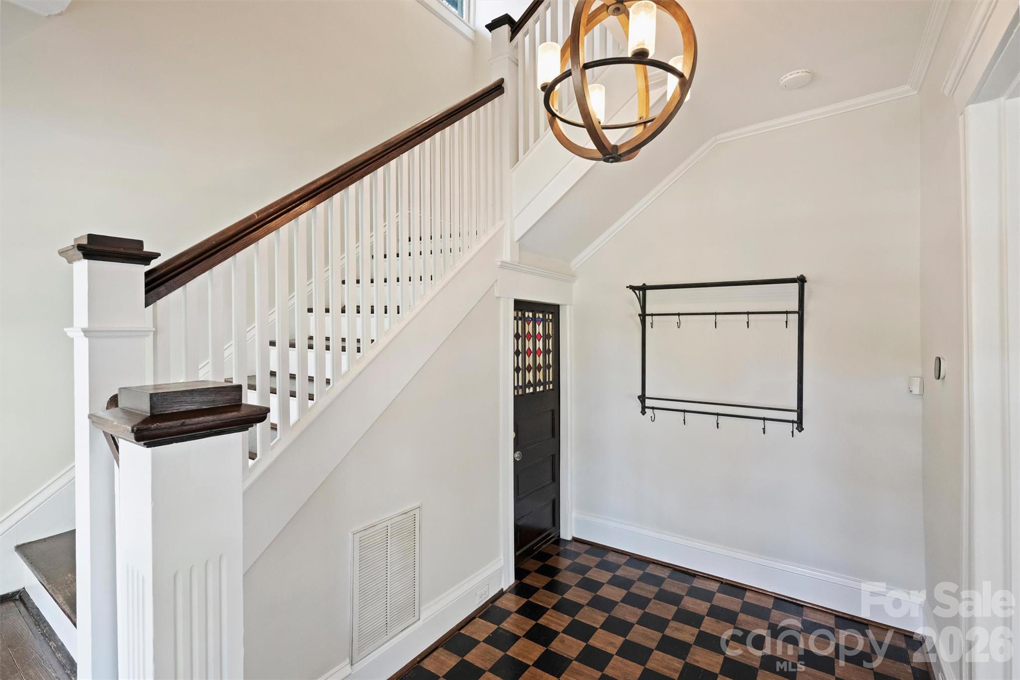 712 Sunnyside Avenue