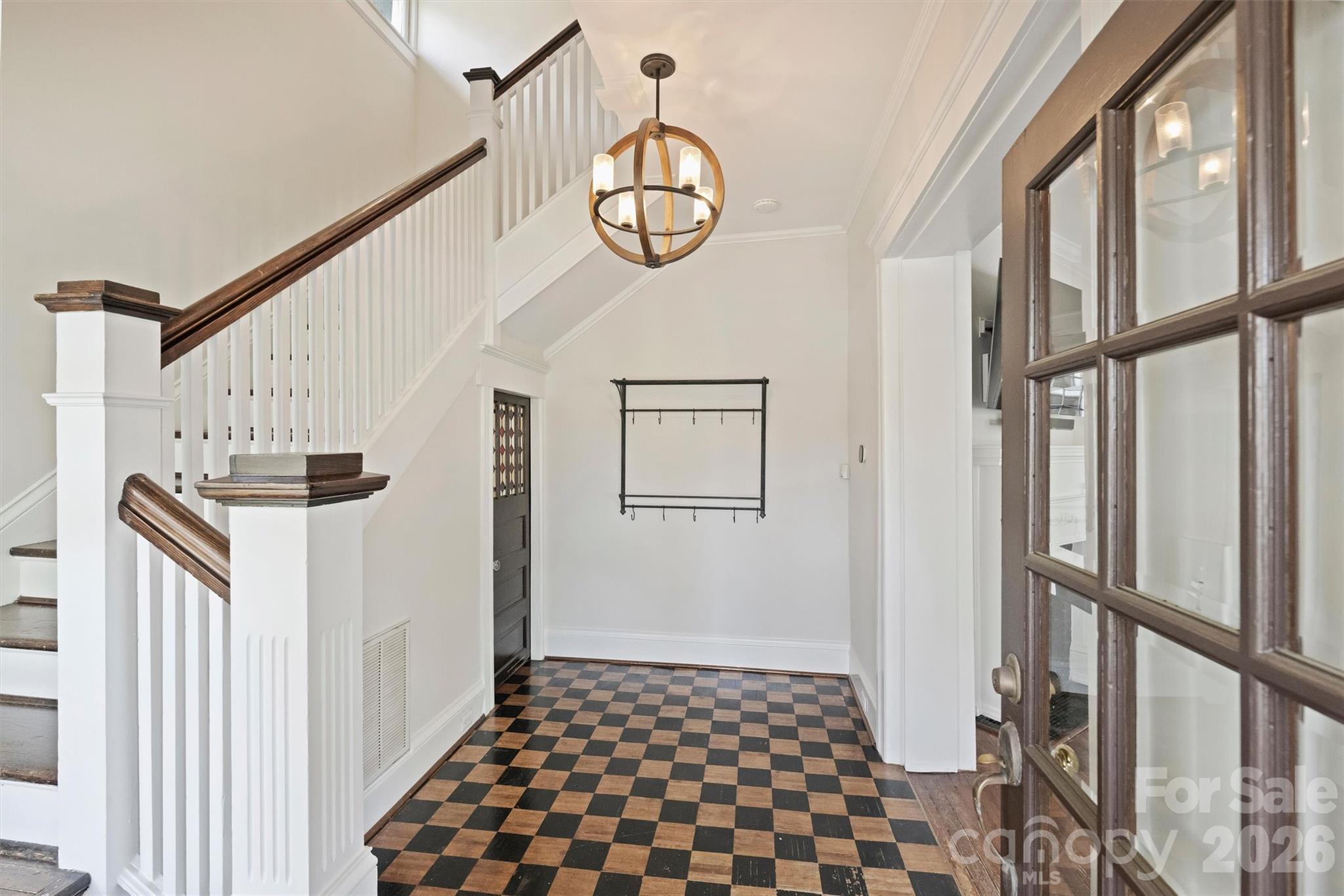 712 Sunnyside Avenue