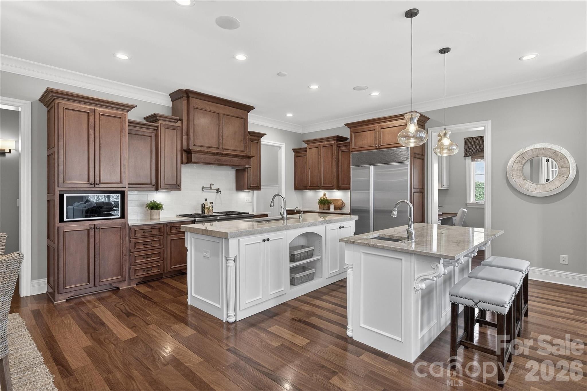 1915 Smarty Jones Drive