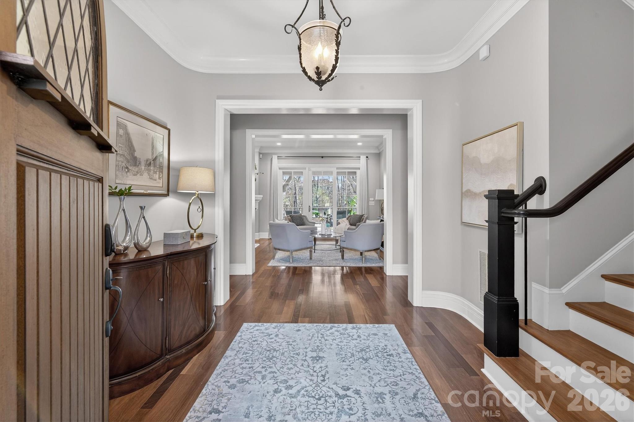 1915 Smarty Jones Drive