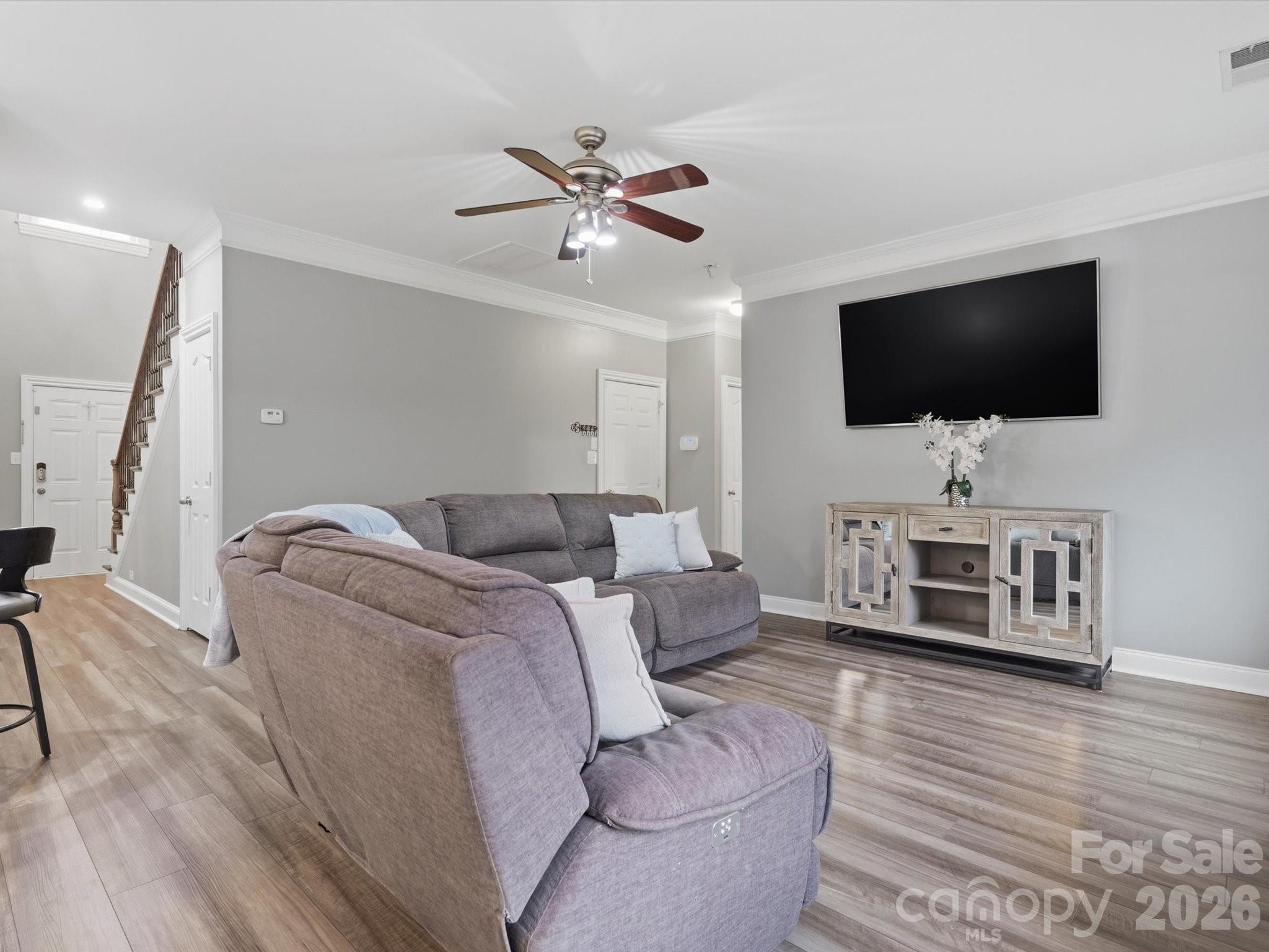 9414 Macquarie Lane