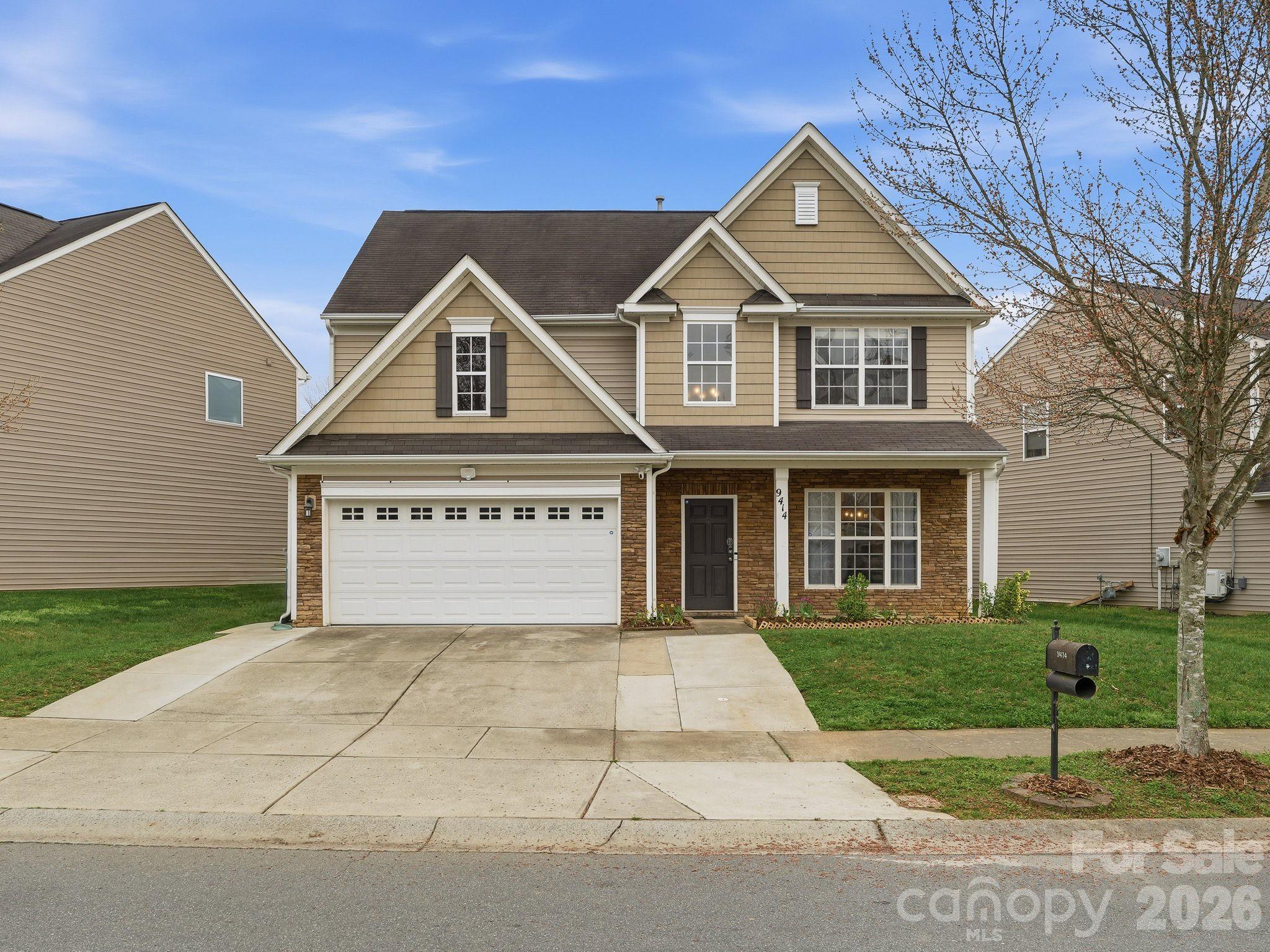 9414 Macquarie Lane