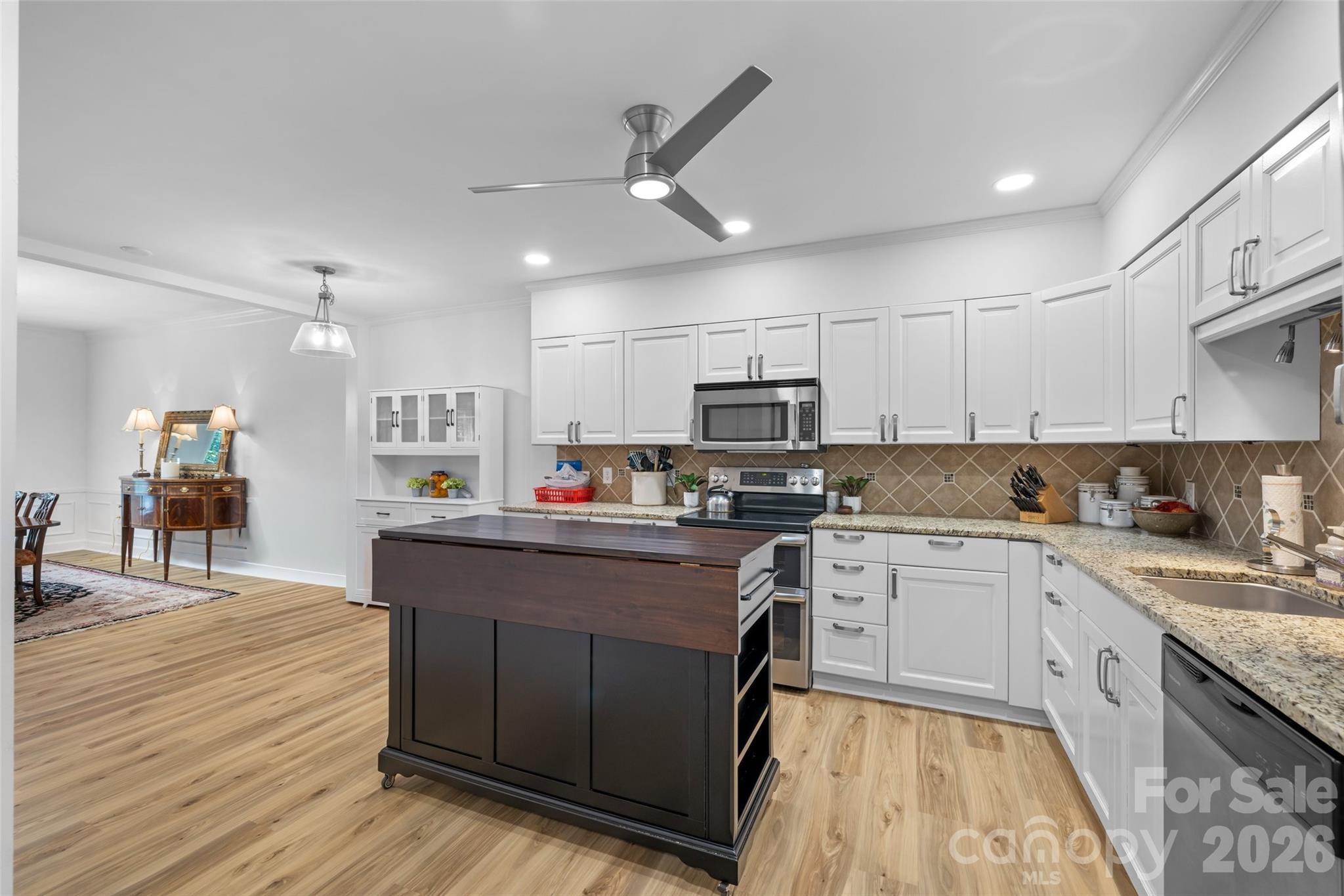 300 N Fulton Street Unit: 24