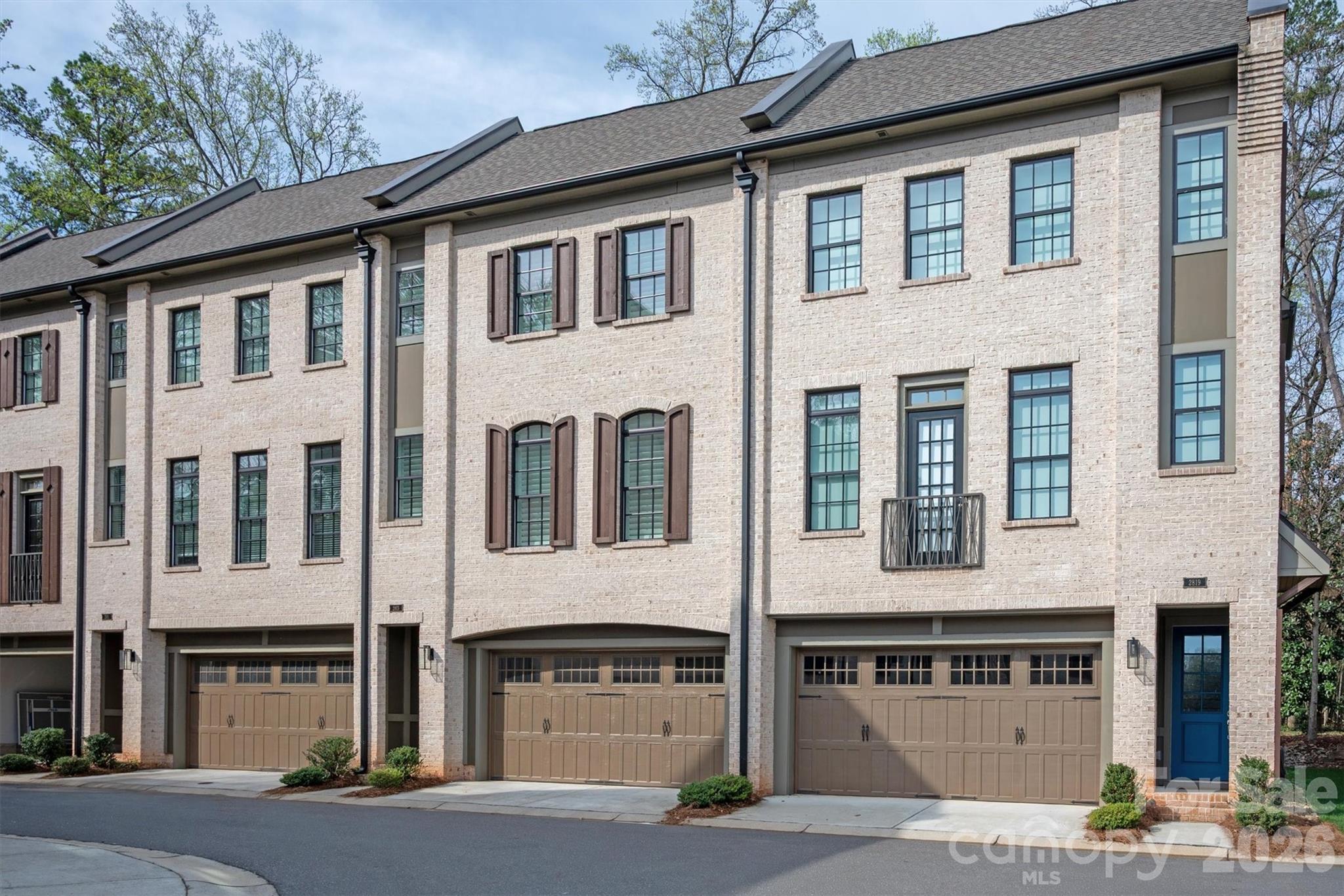 2815 Hillside Springs Drive