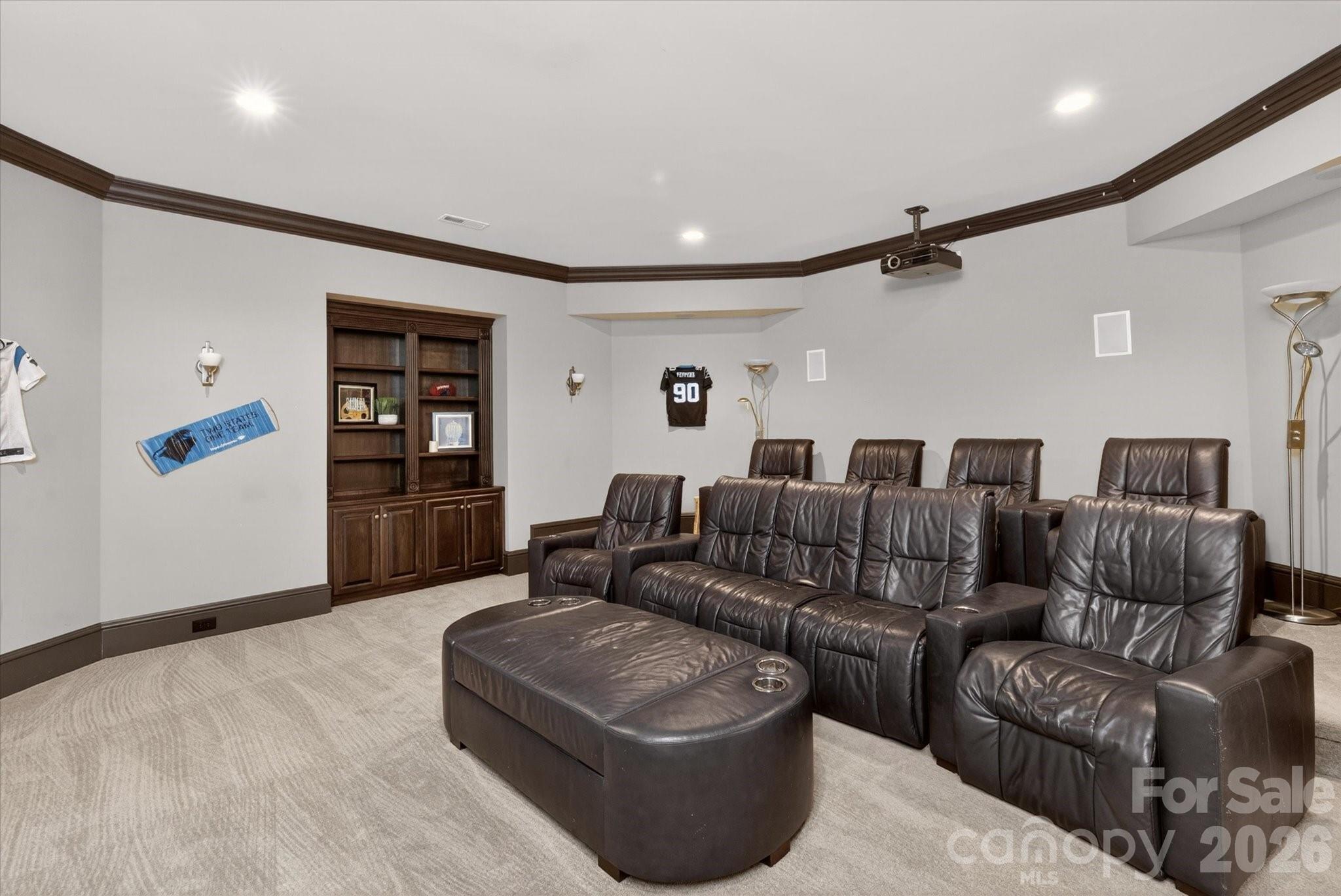 1629 Lookout Circle