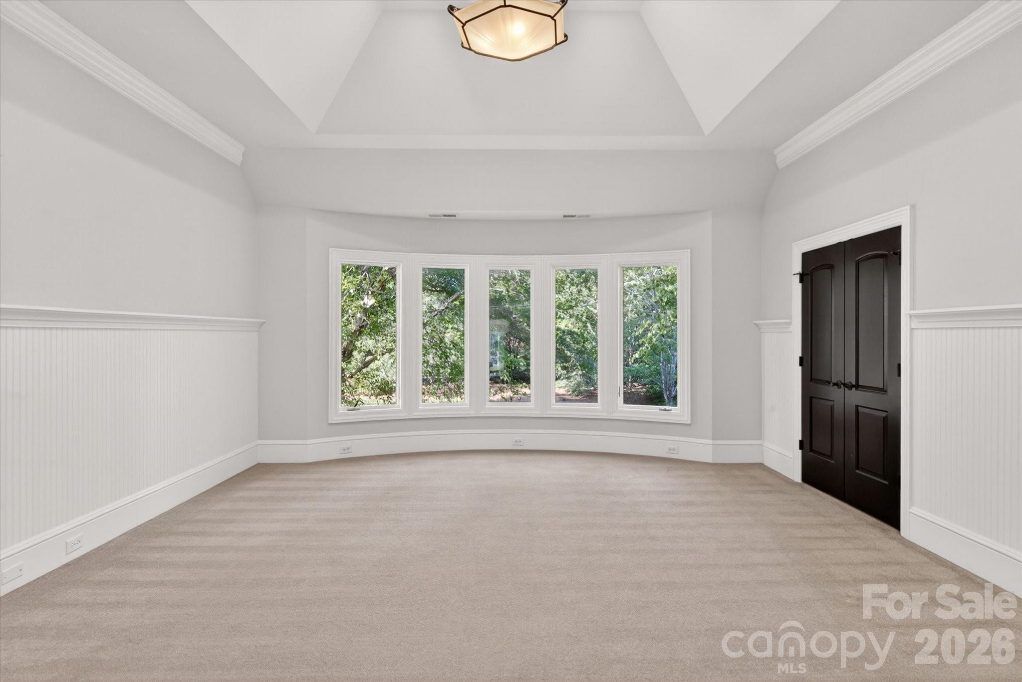 1629 Lookout Circle