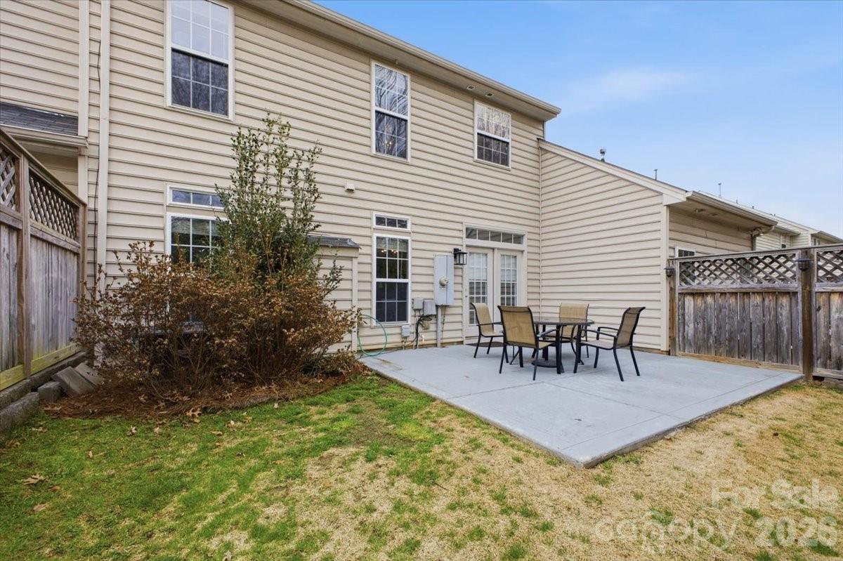 2327 Whitford Lane