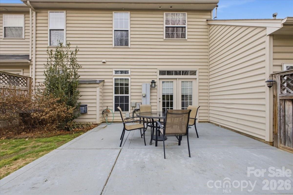 2327 Whitford Lane