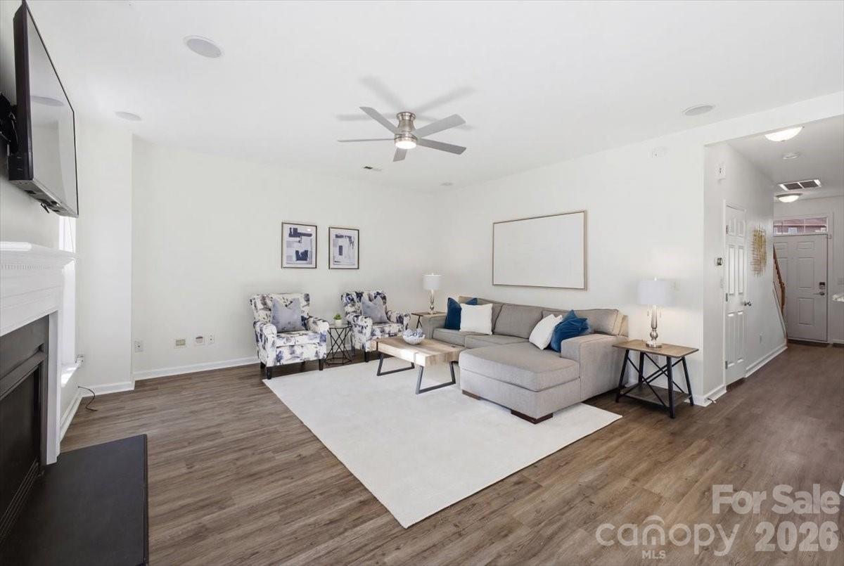 2327 Whitford Lane