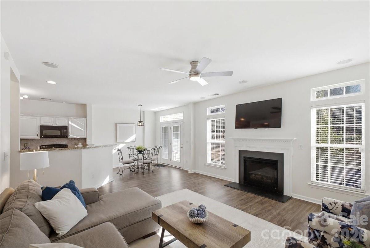 2327 Whitford Lane