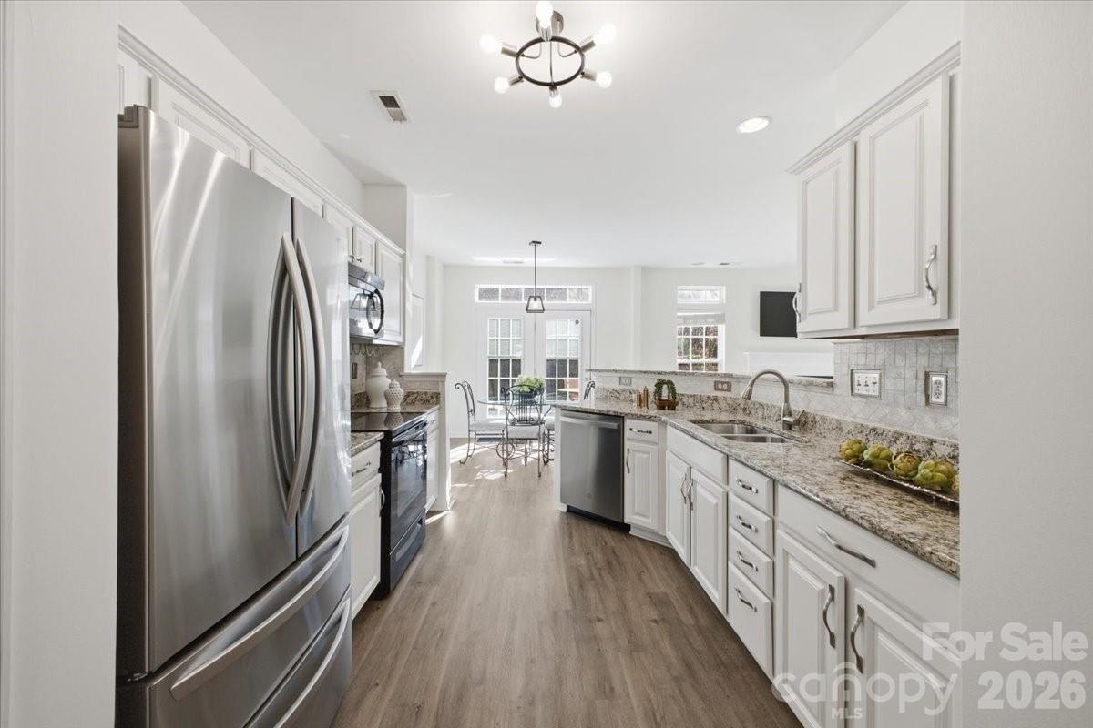 2327 Whitford Lane