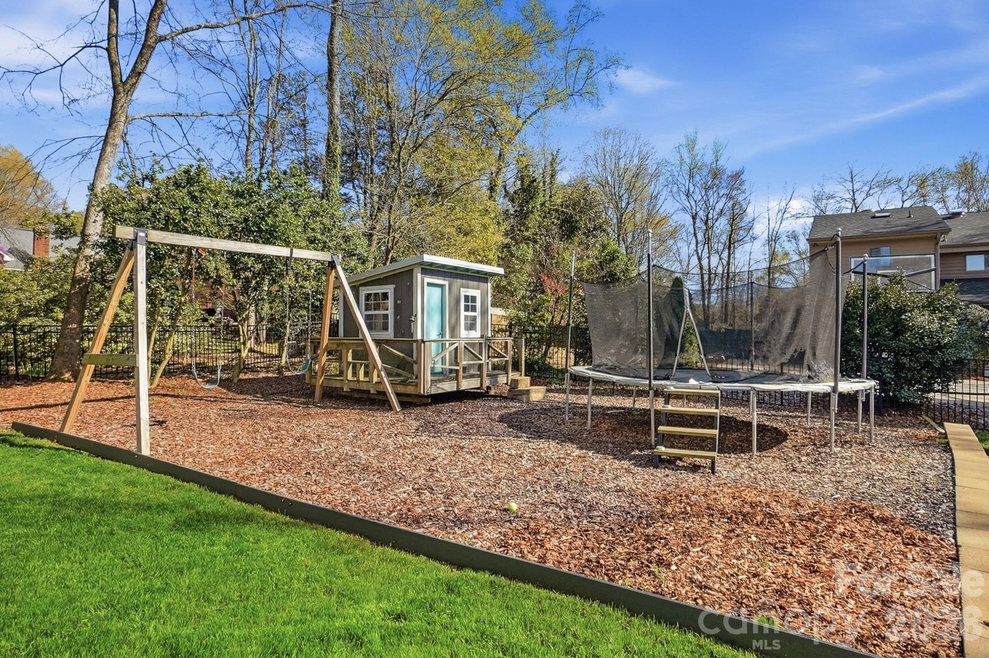 6123 Lake Providence Lane