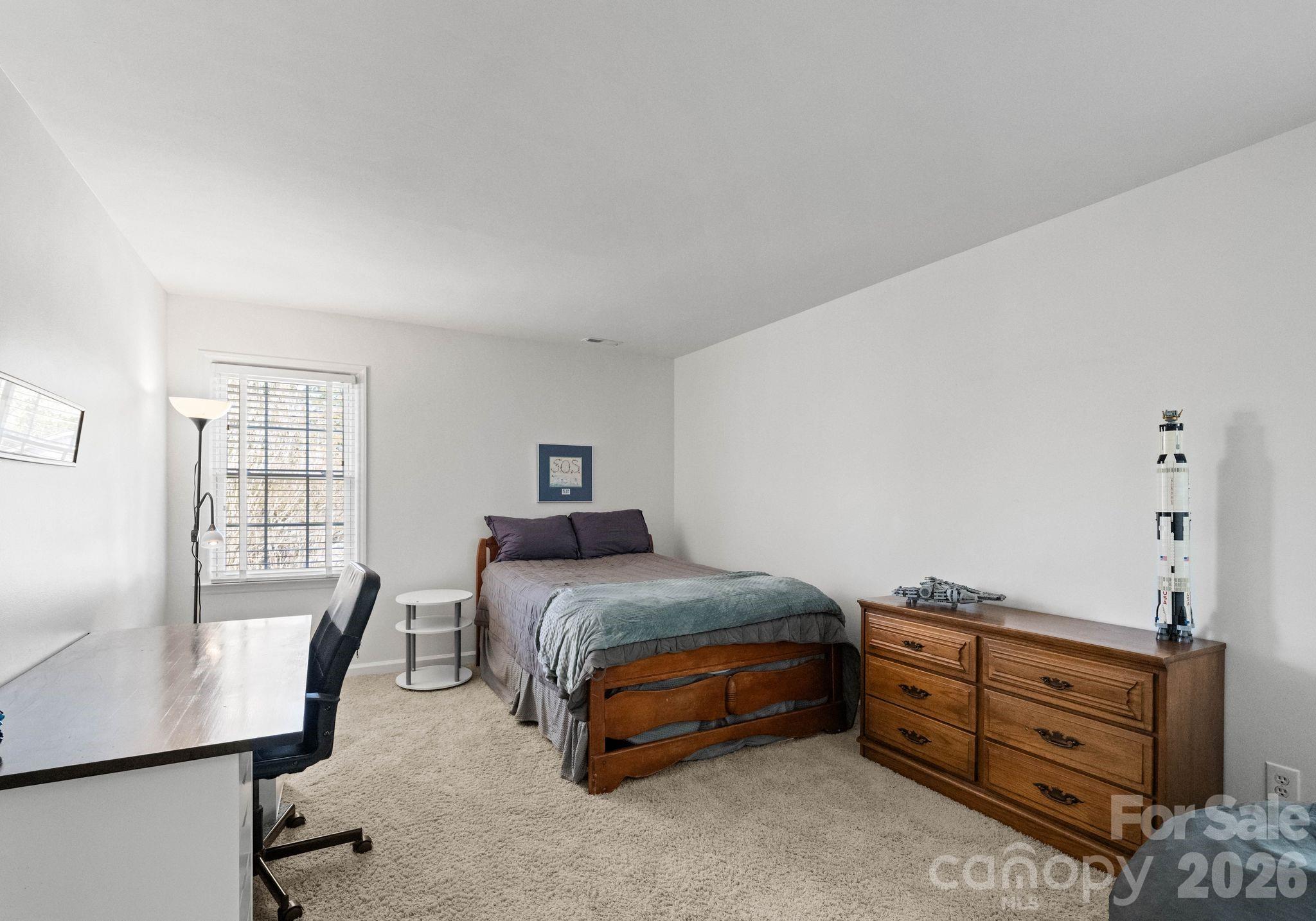 5221 Summer Gate Drive