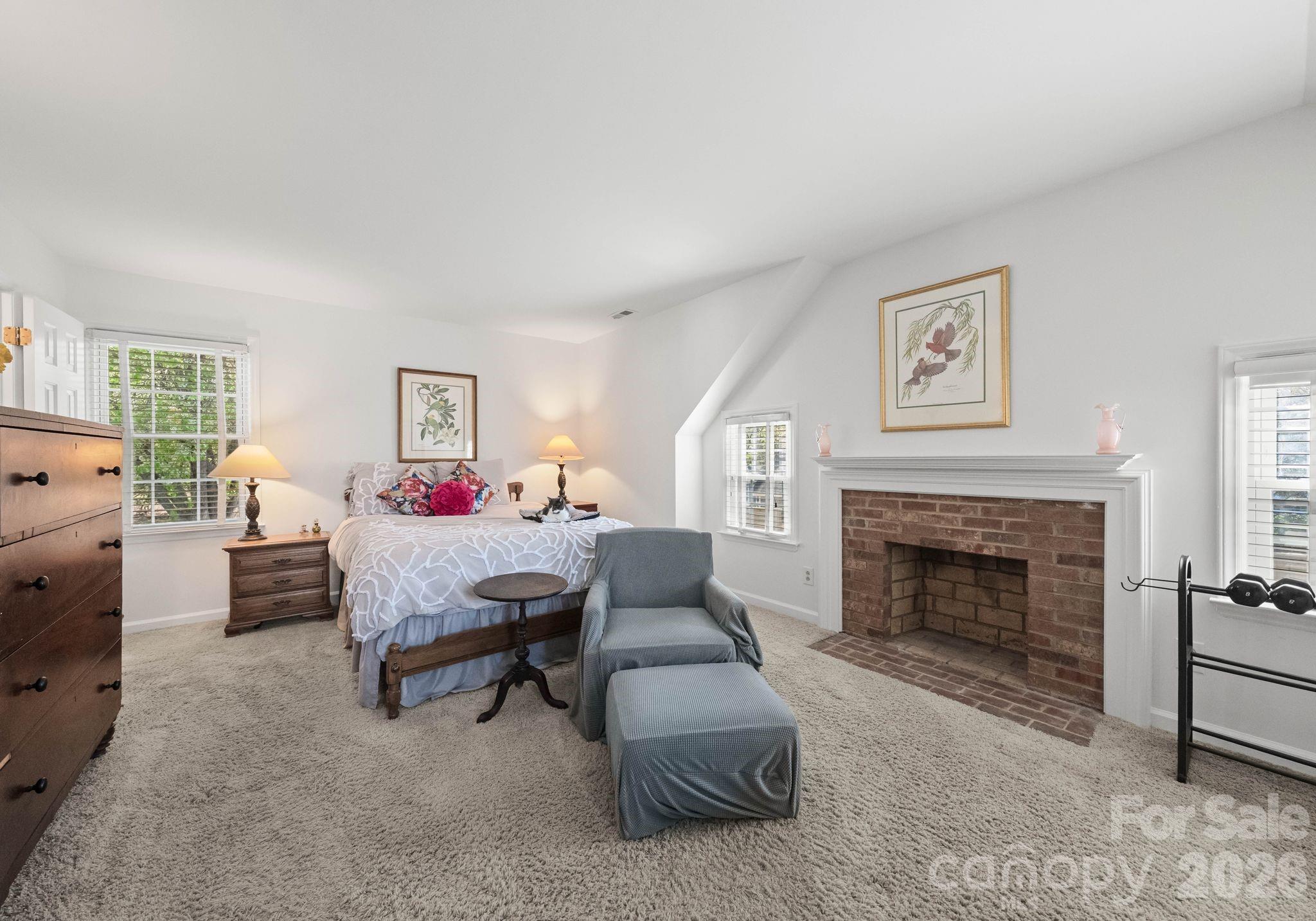 5221 Summer Gate Drive