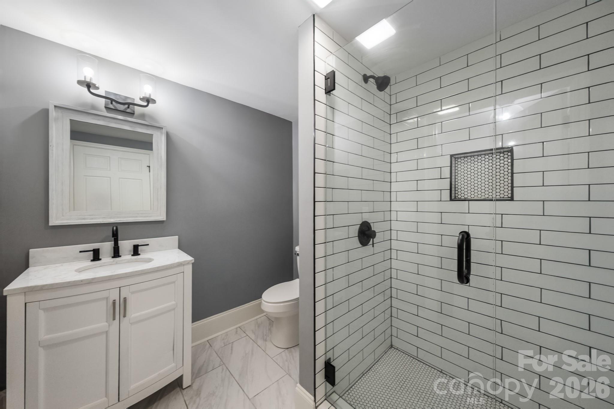 1121 S Wendover Road