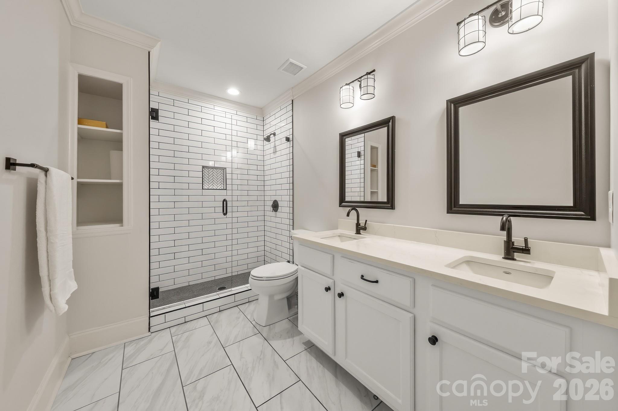 1121 S Wendover Road