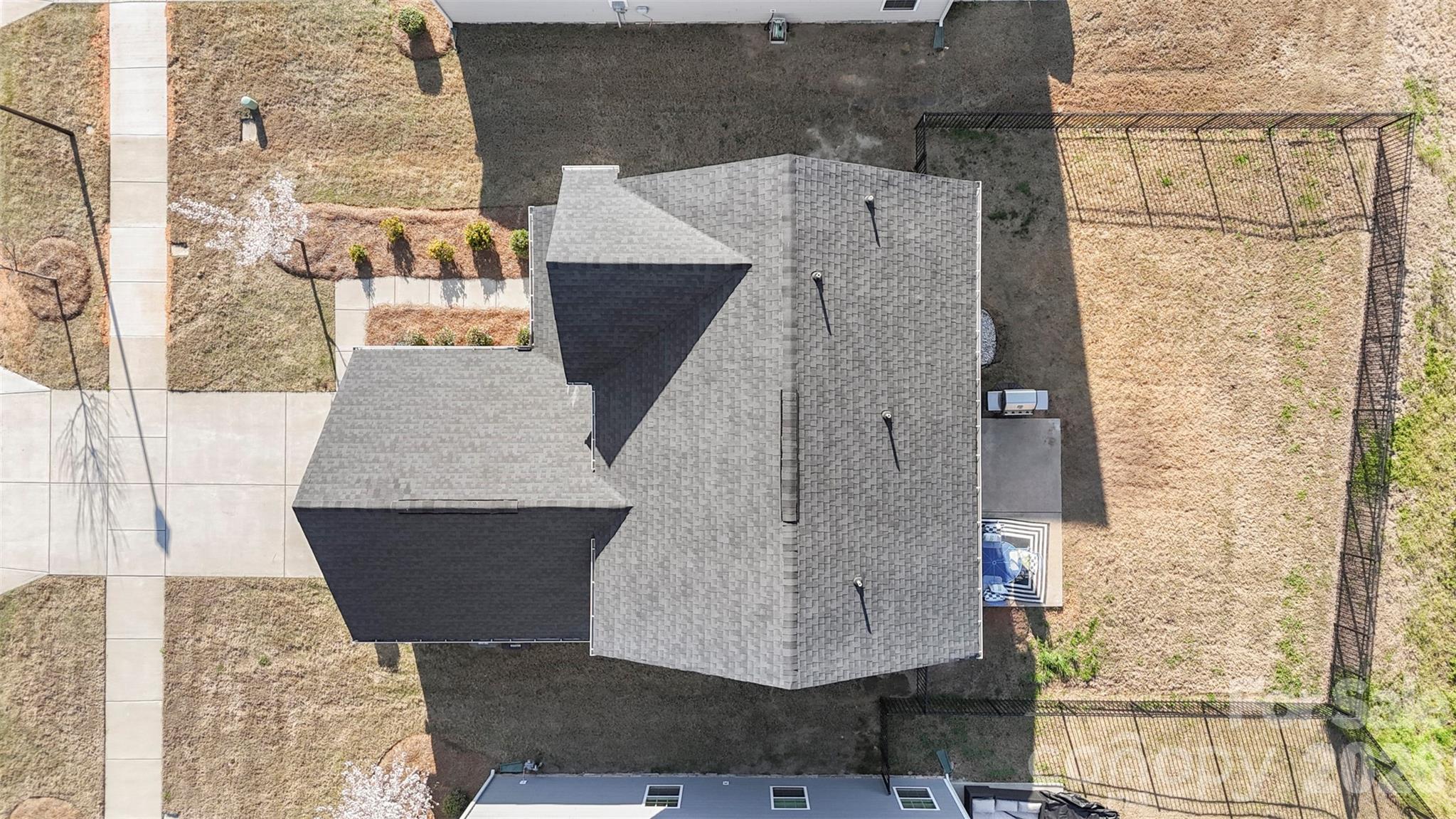 1332 Lena Street