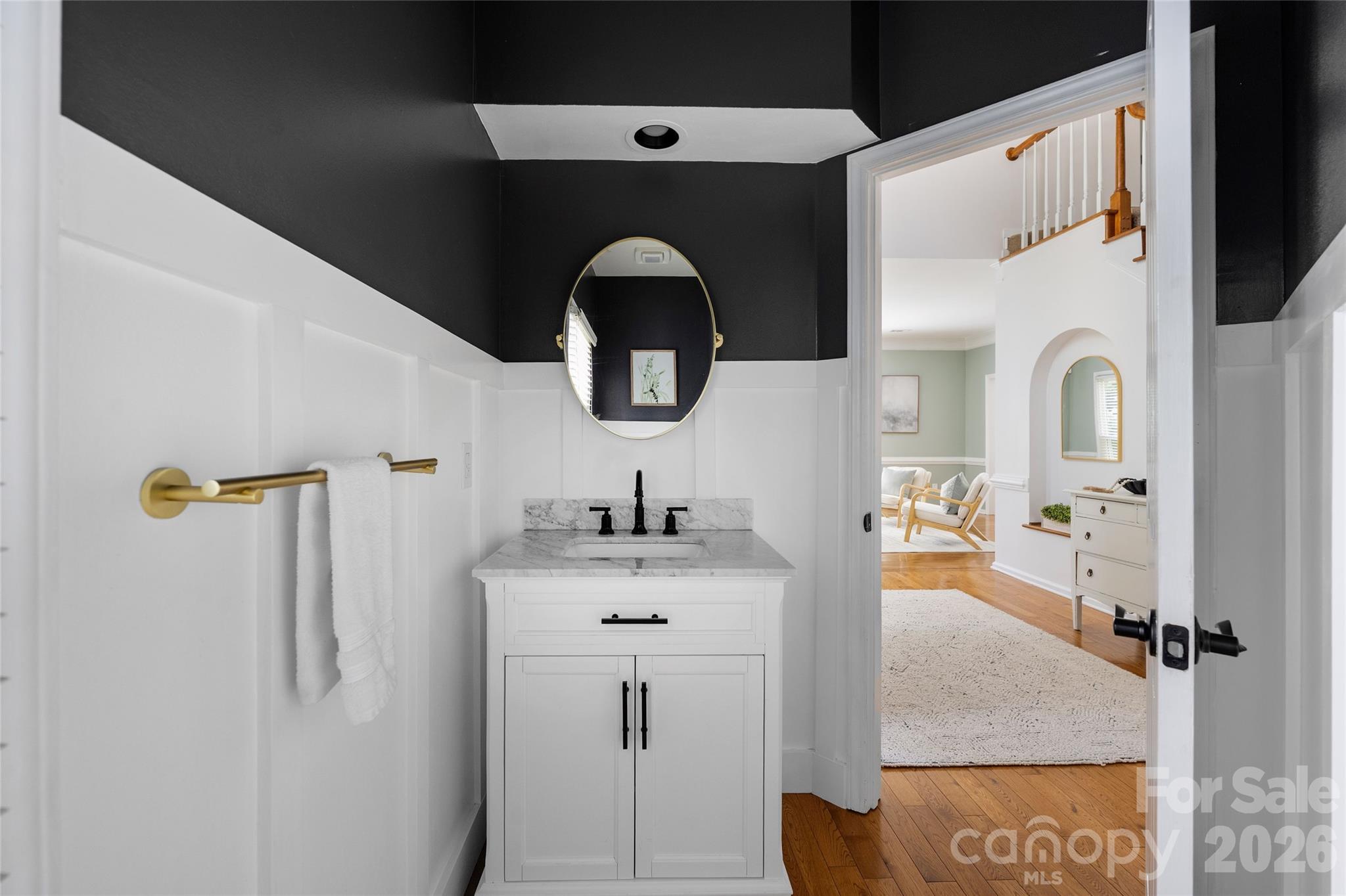 5800 Paper Whites Place