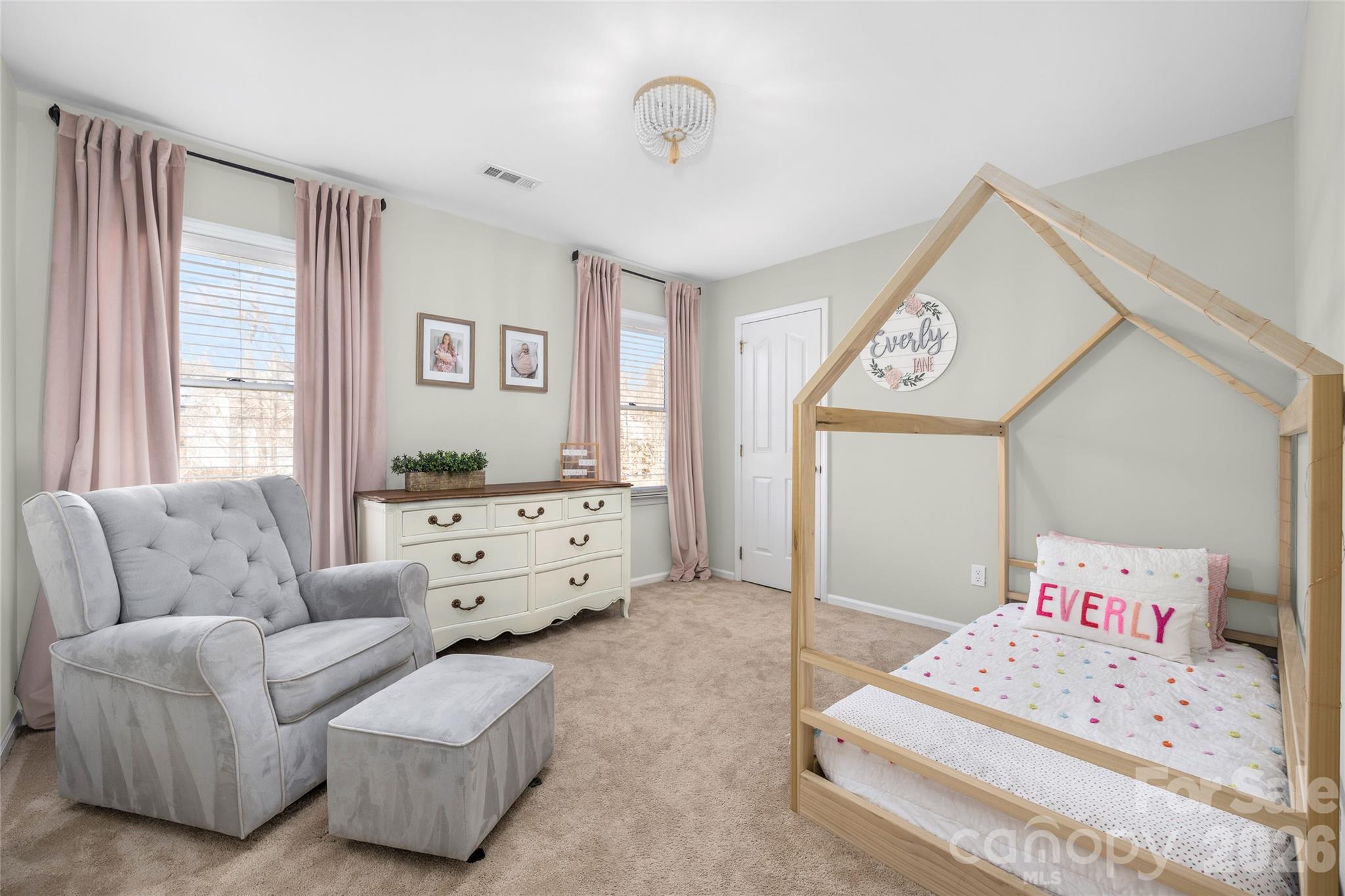 5800 Paper Whites Place