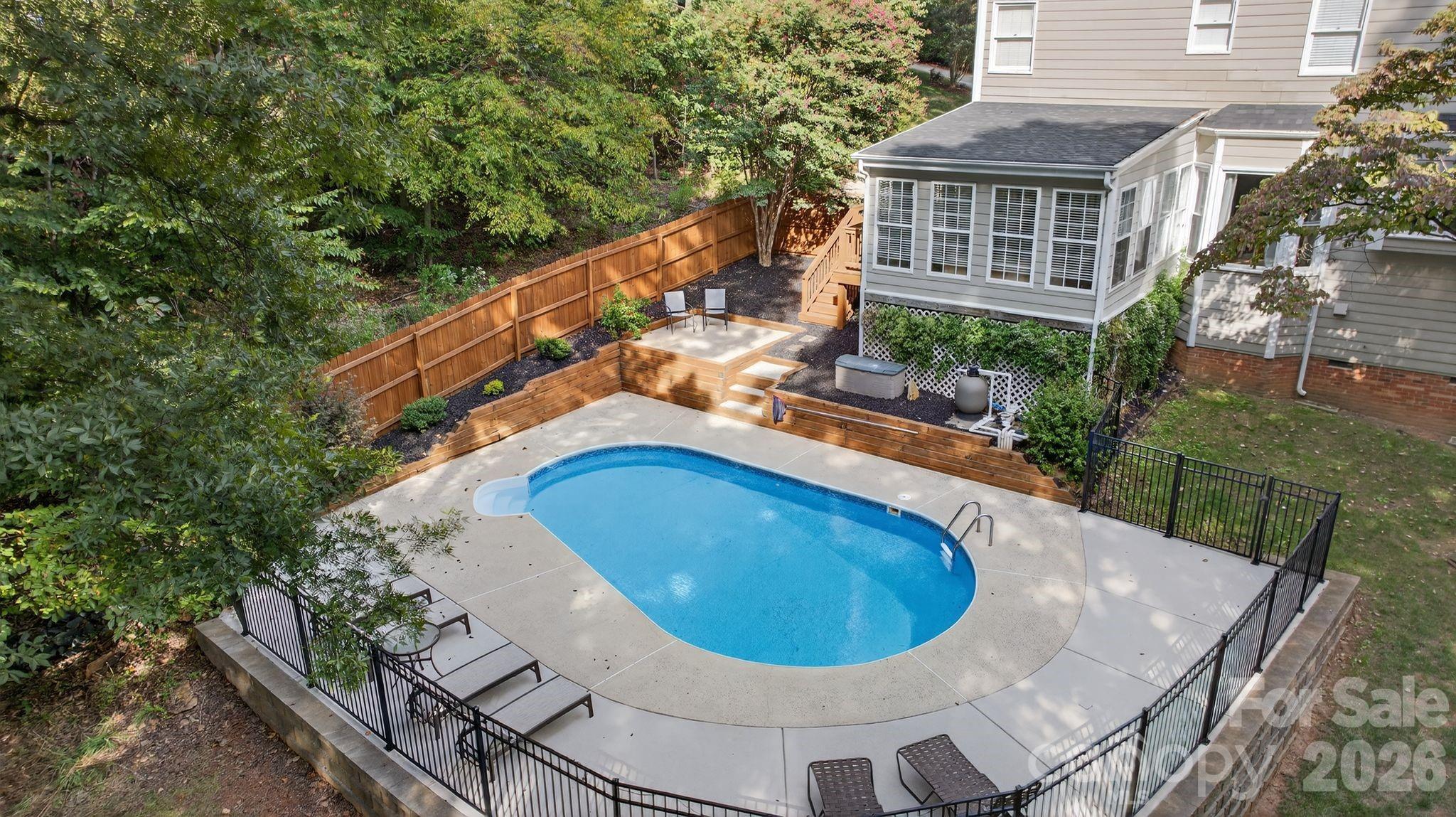 5800 Paper Whites Place