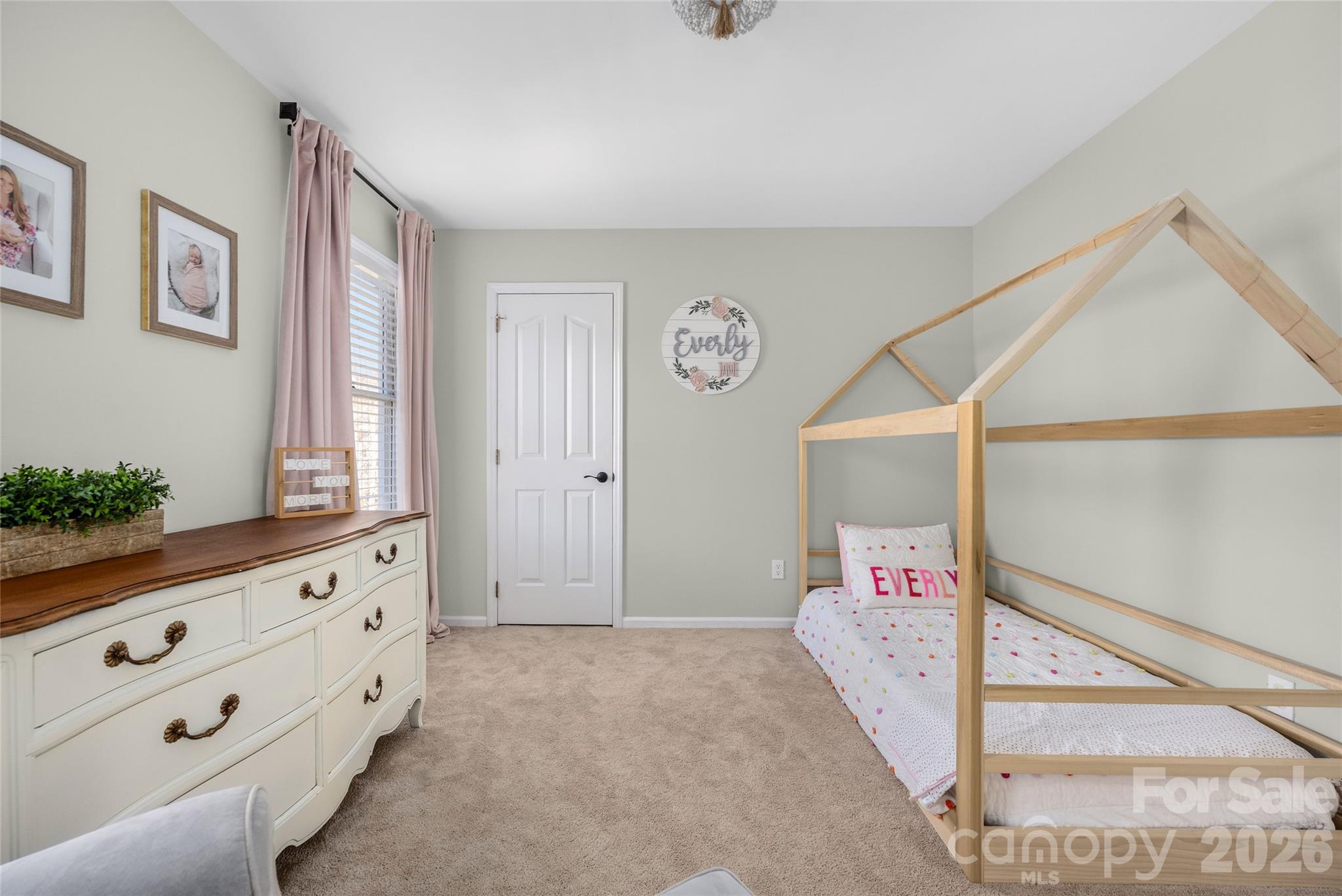 5800 Paper Whites Place