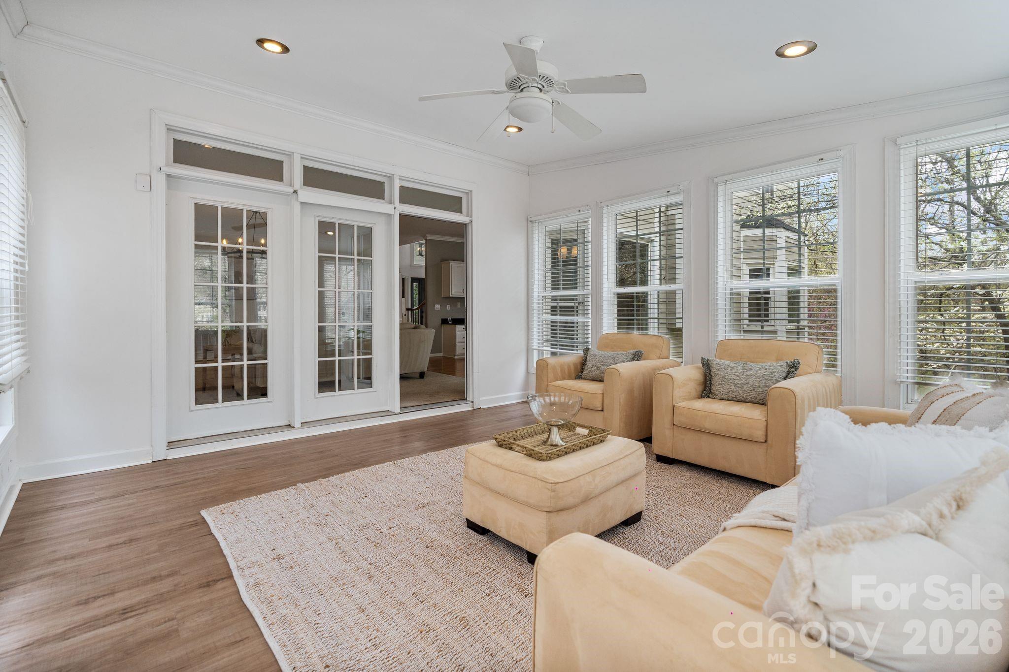 5800 Paper Whites Place