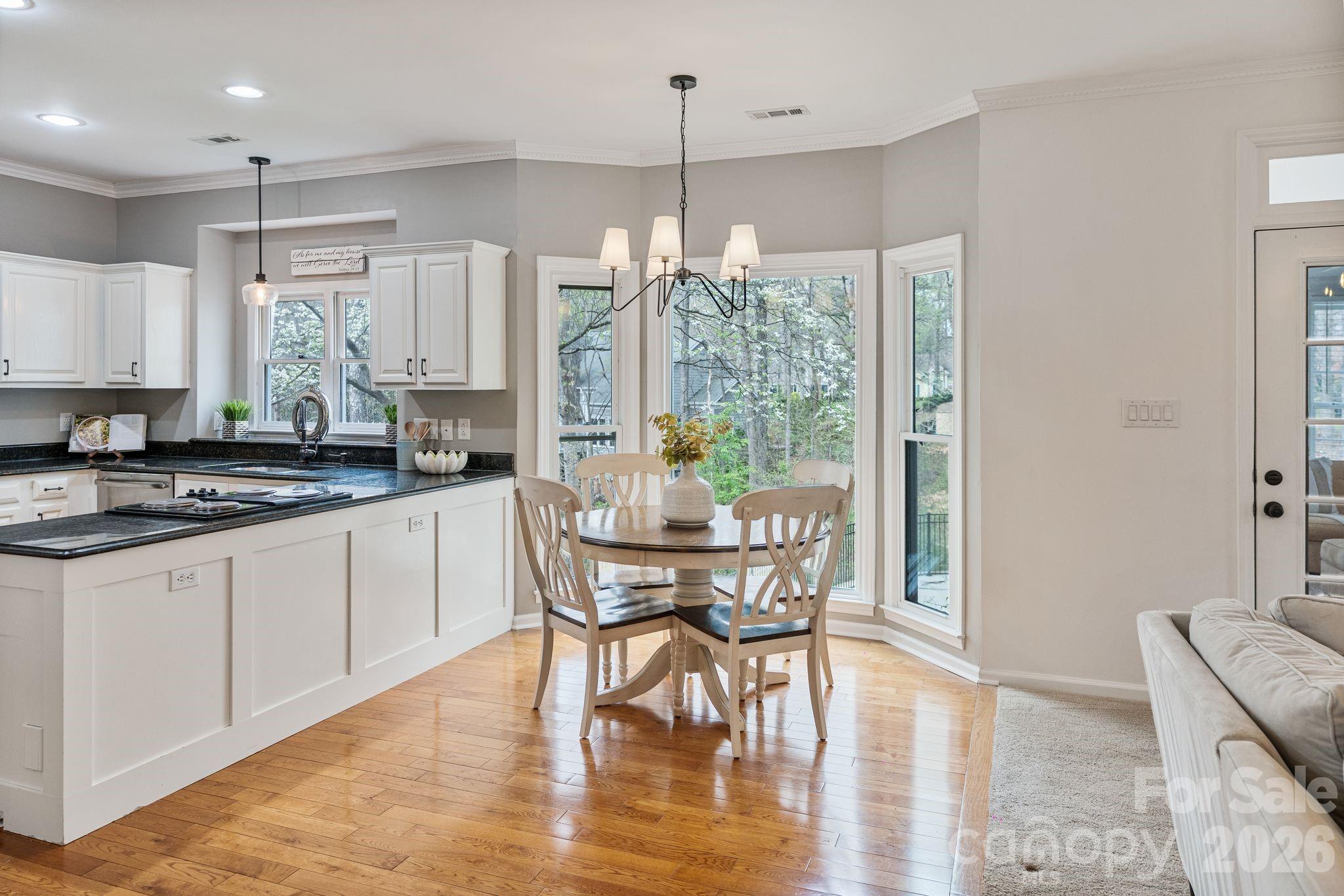 5800 Paper Whites Place