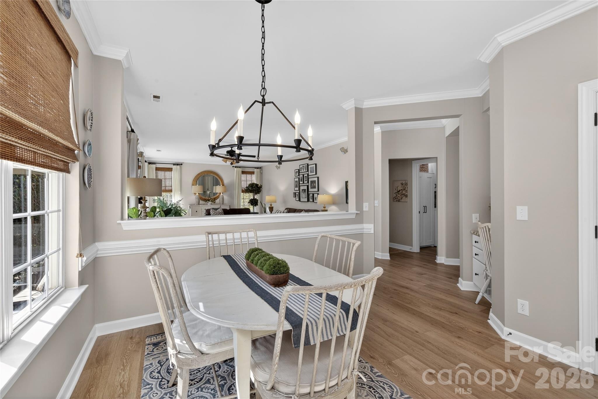 902 Applegate Parkway