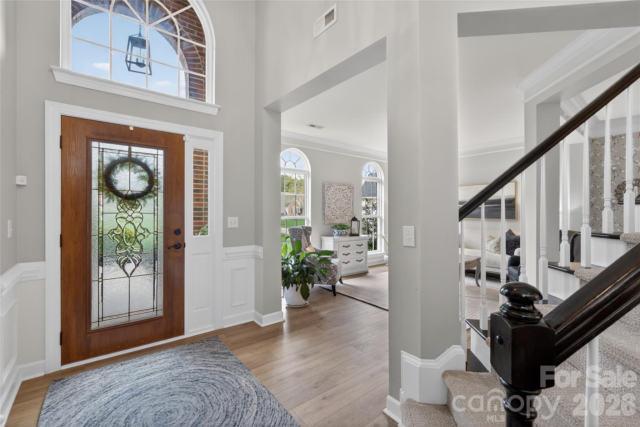 902 Applegate Parkway