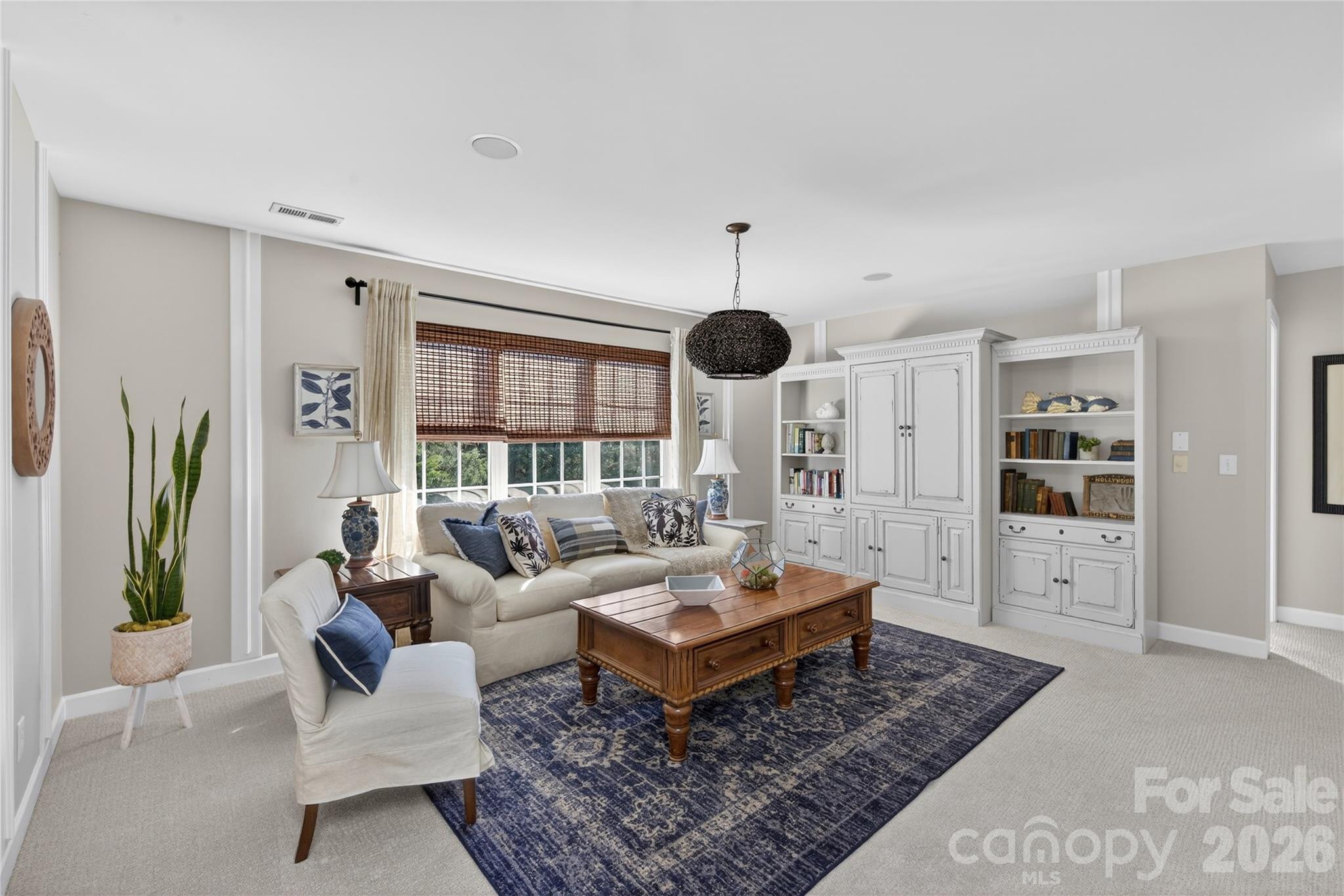 902 Applegate Parkway