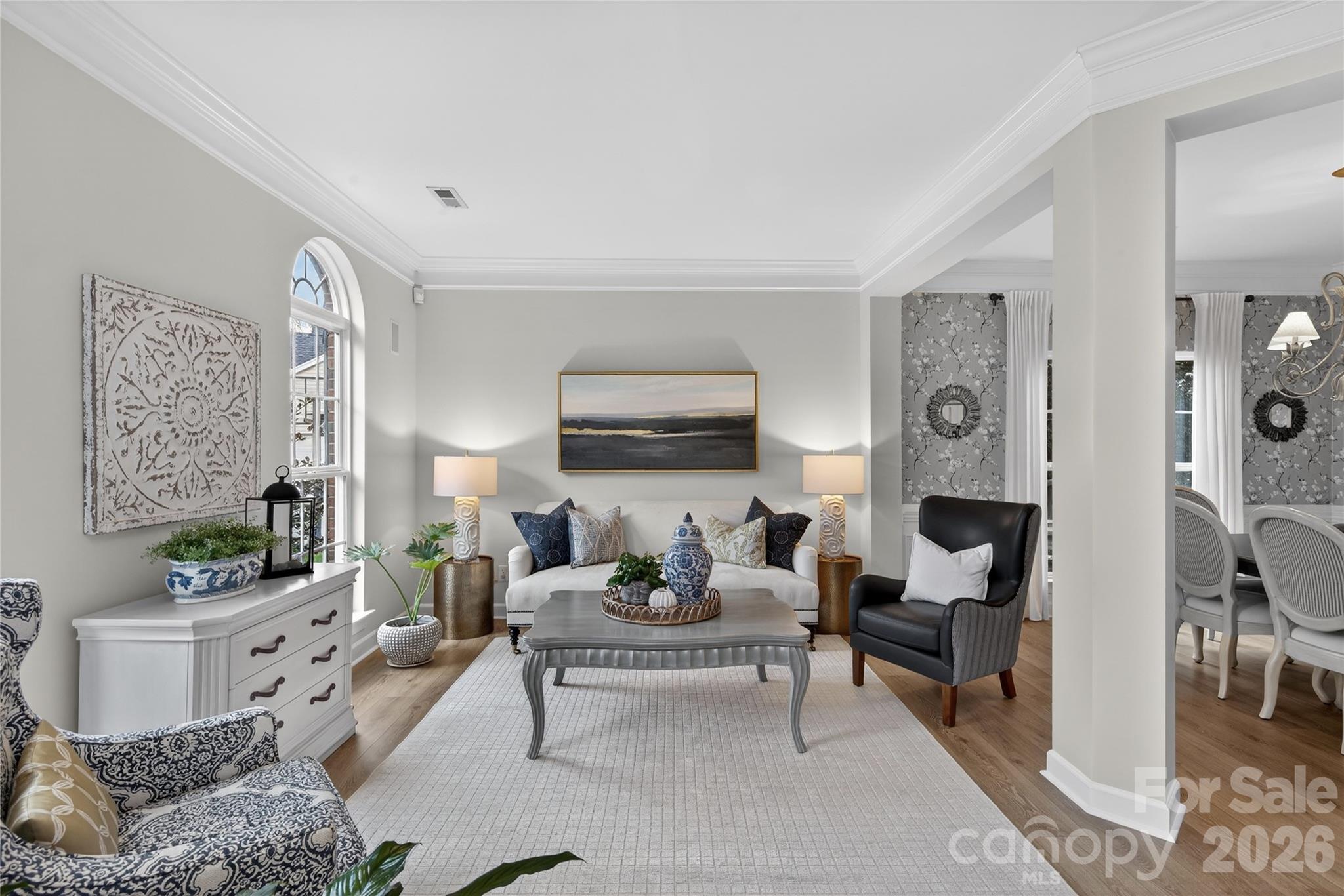 902 Applegate Parkway