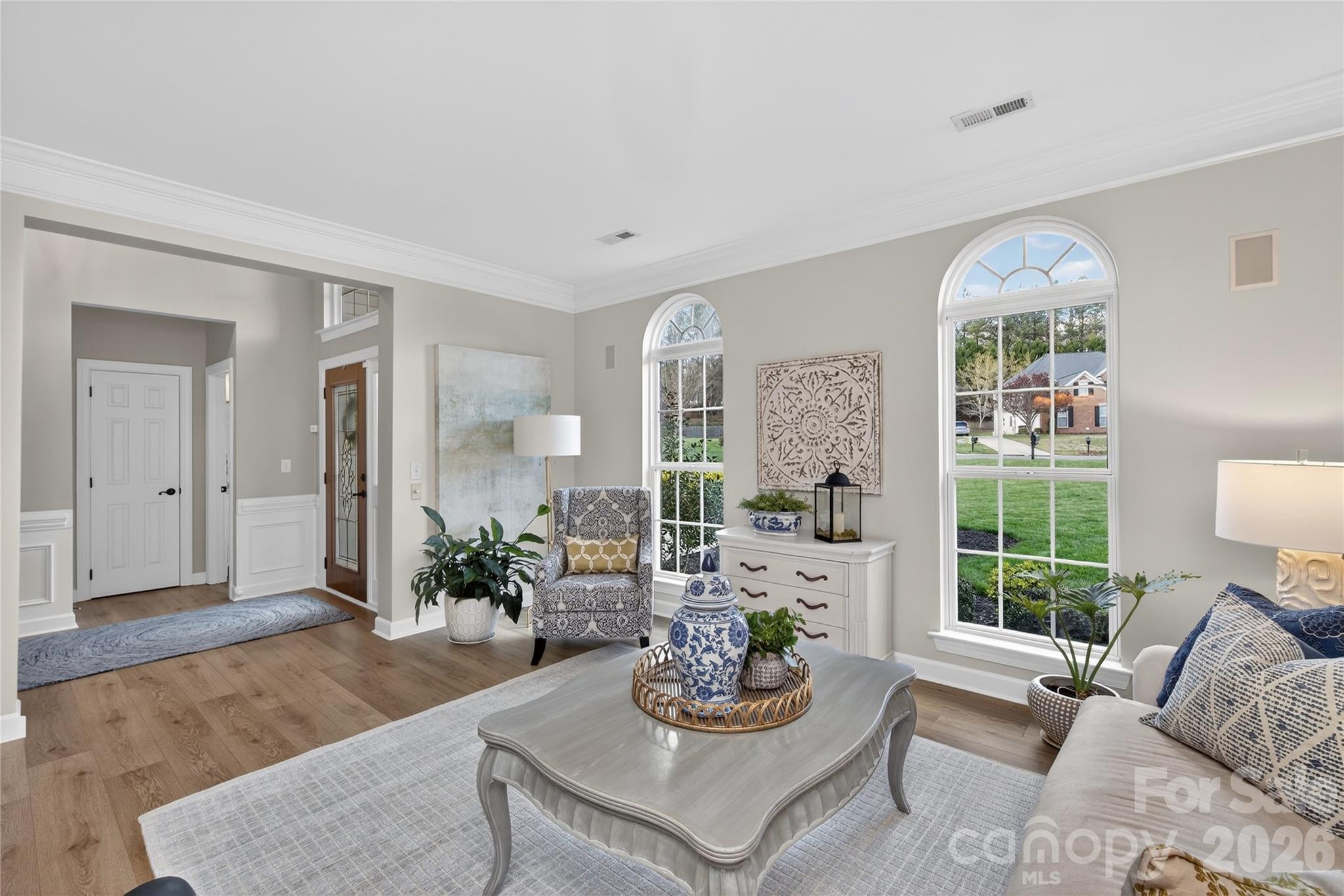 902 Applegate Parkway