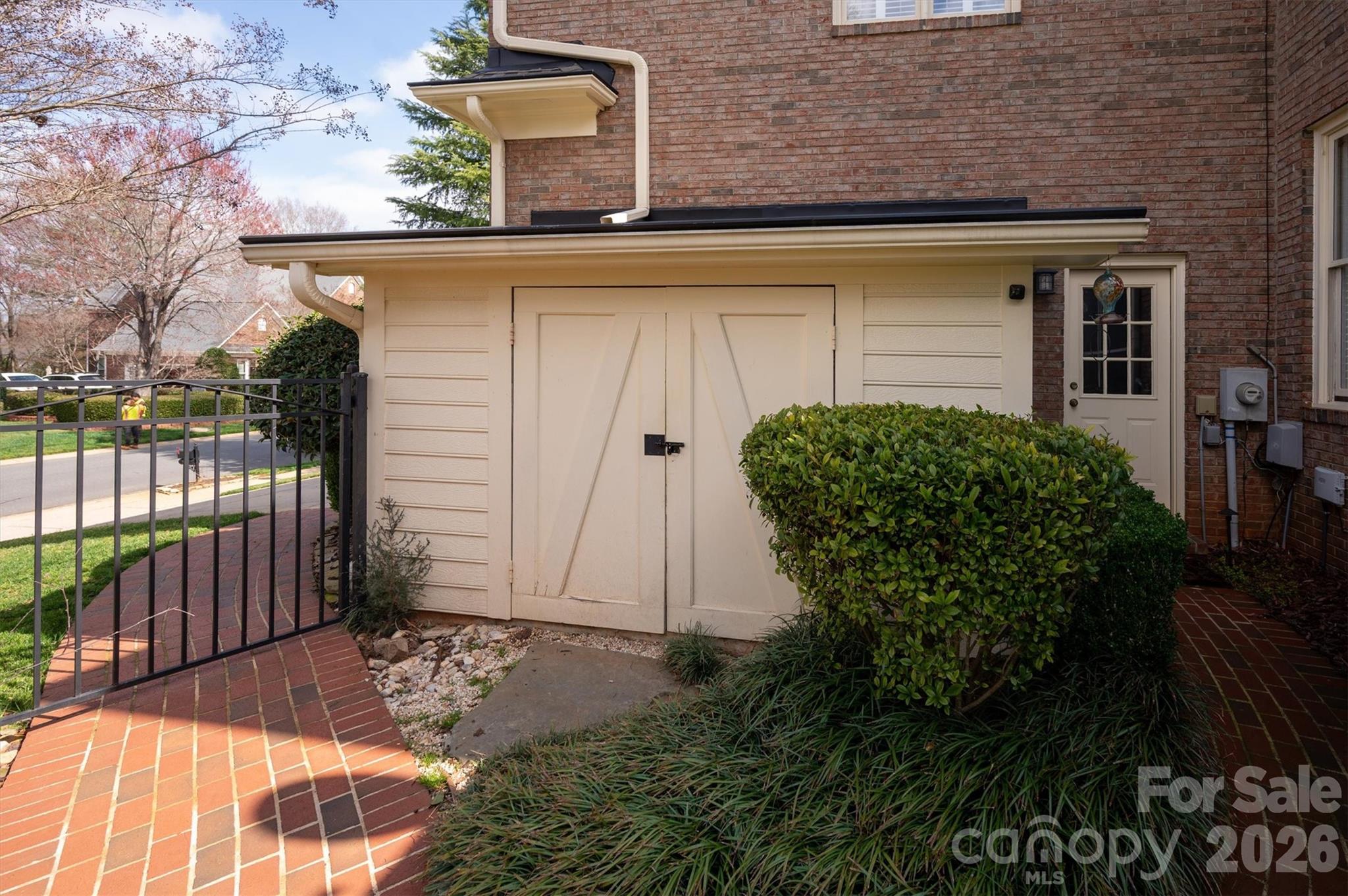 5300 Beritstrasse Court