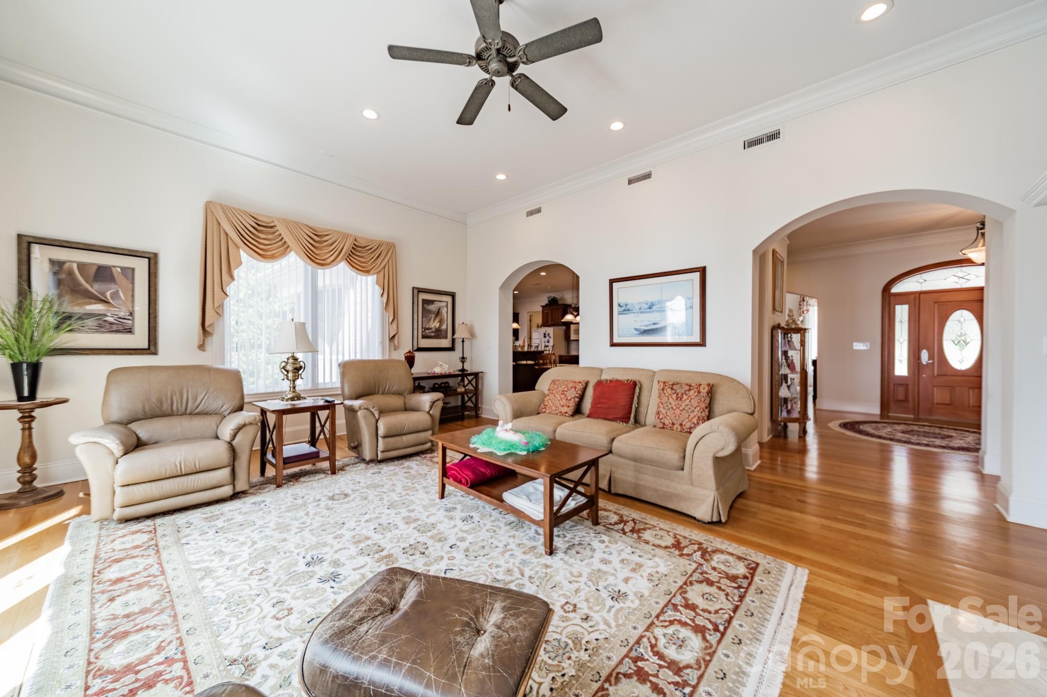 118 Pointe Harbour Lane