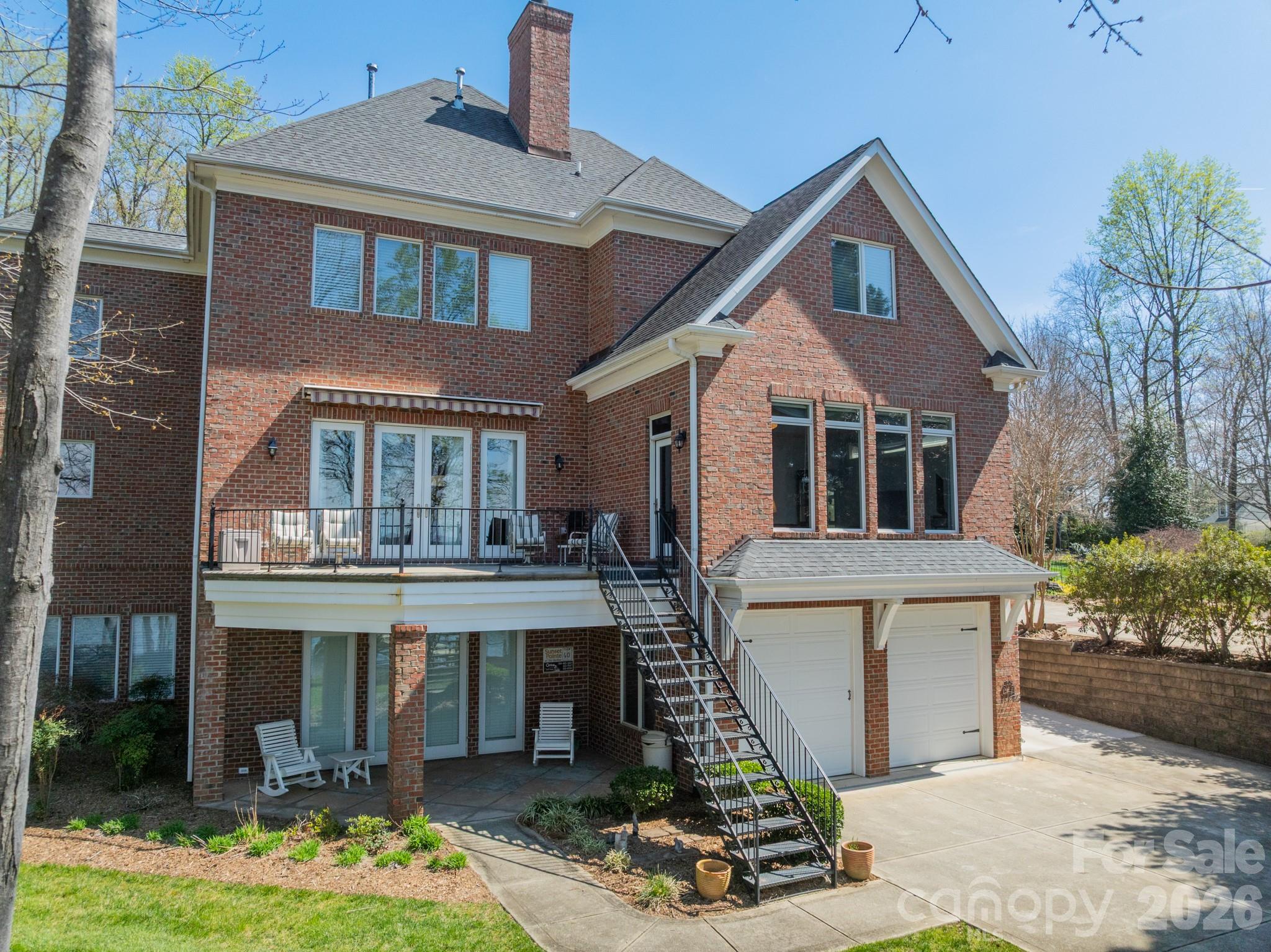 118 Pointe Harbour Lane