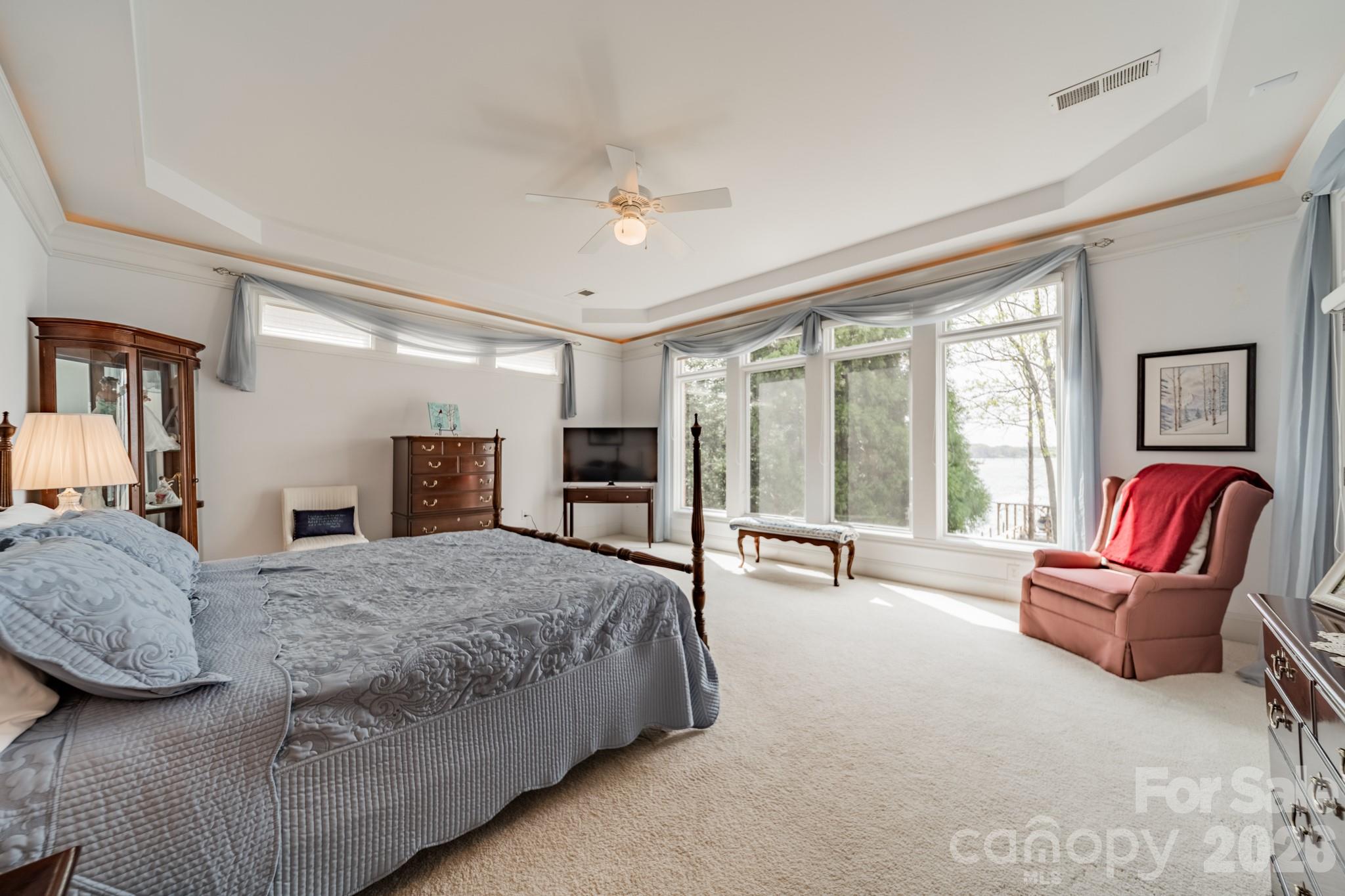 118 Pointe Harbour Lane