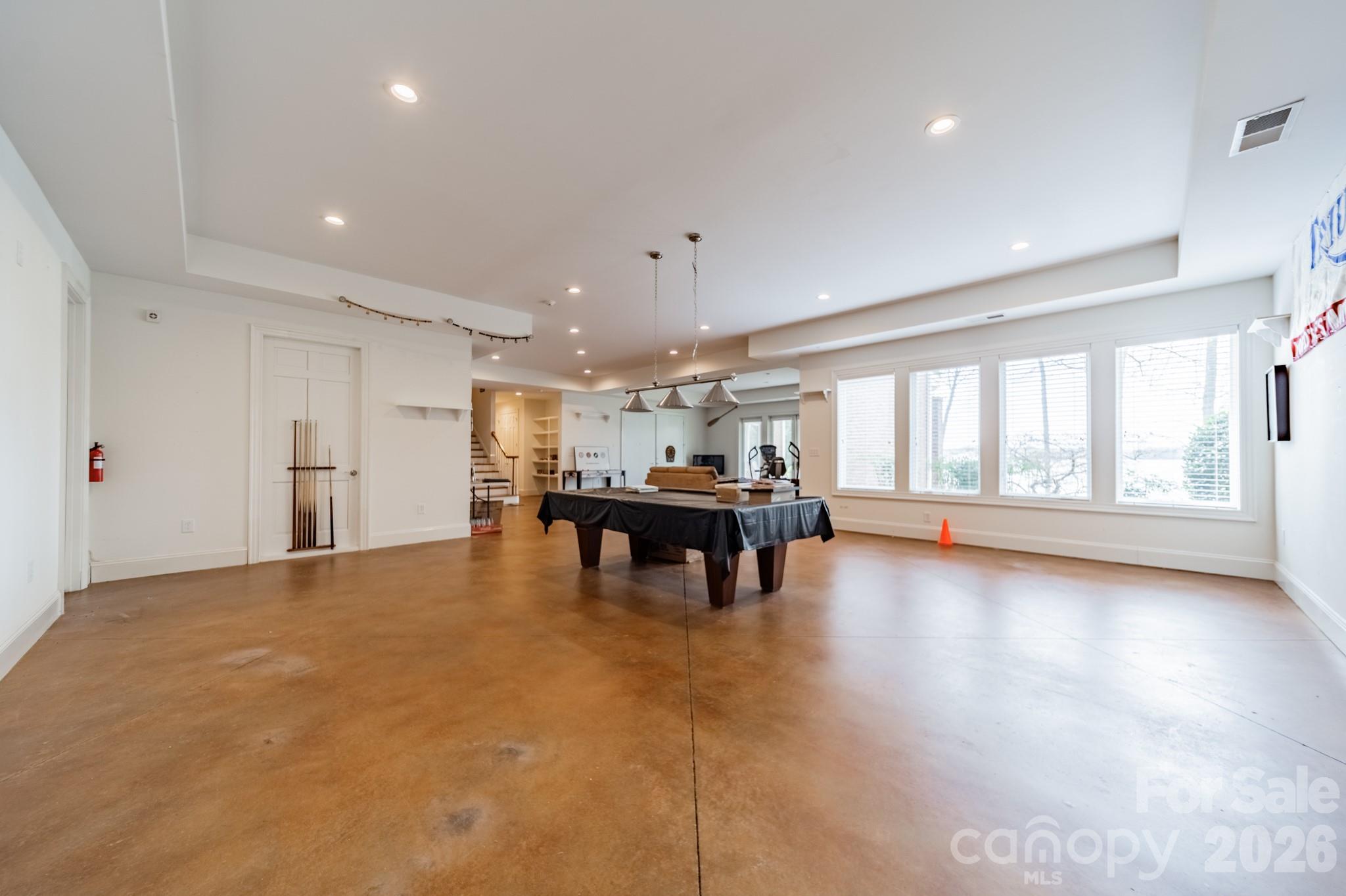 118 Pointe Harbour Lane