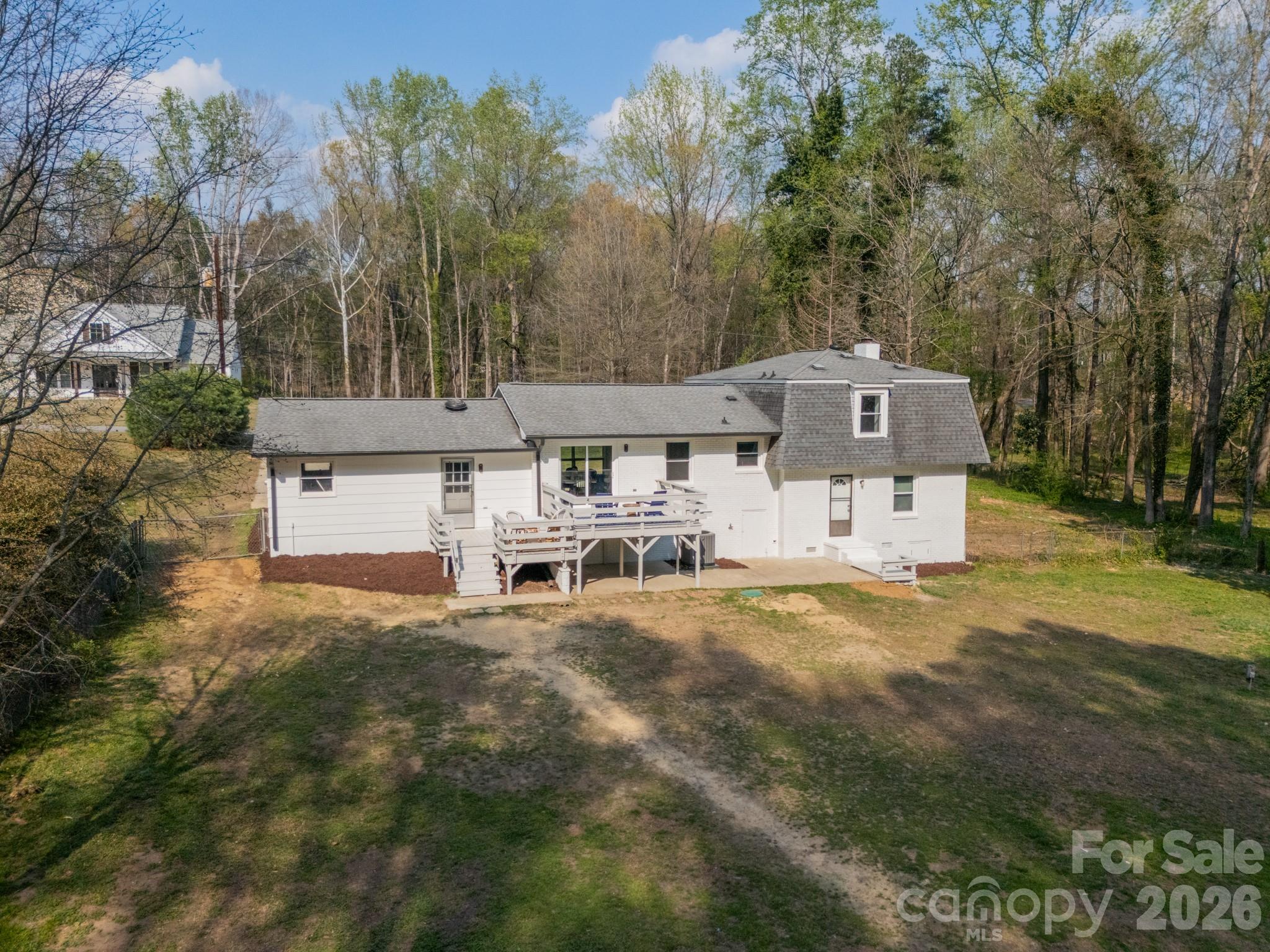 2023 Briarwood Circle