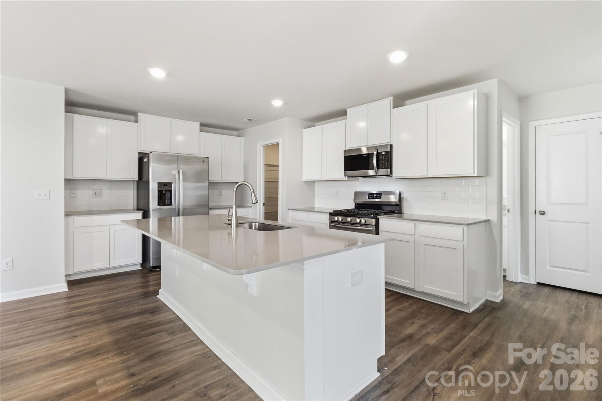 2801 Oldfield Drive