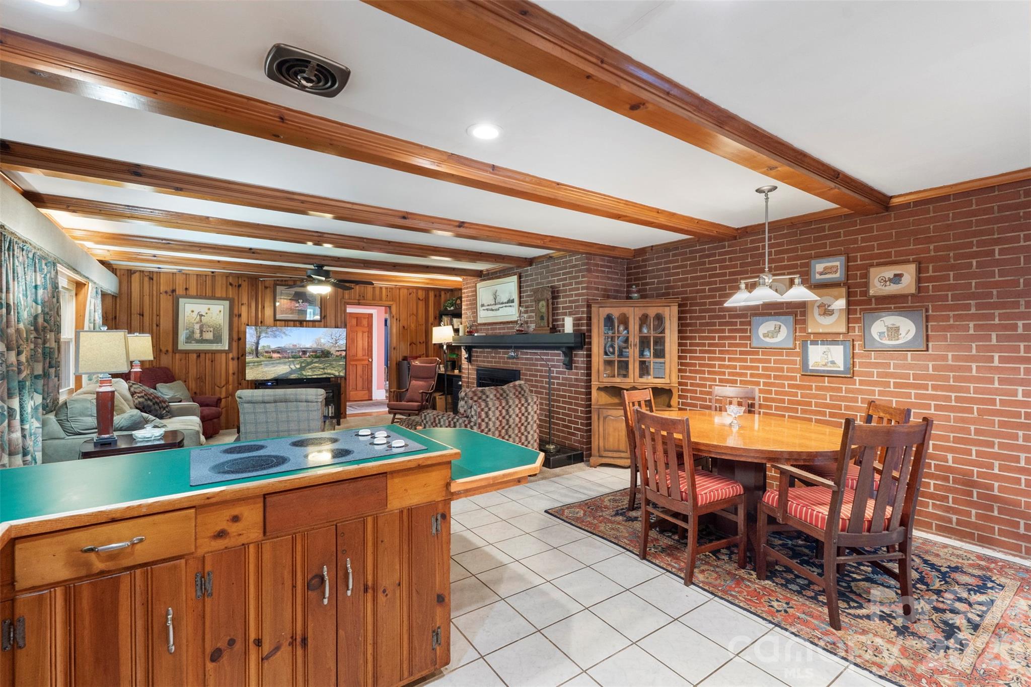 2108 S Cannon Boulevard